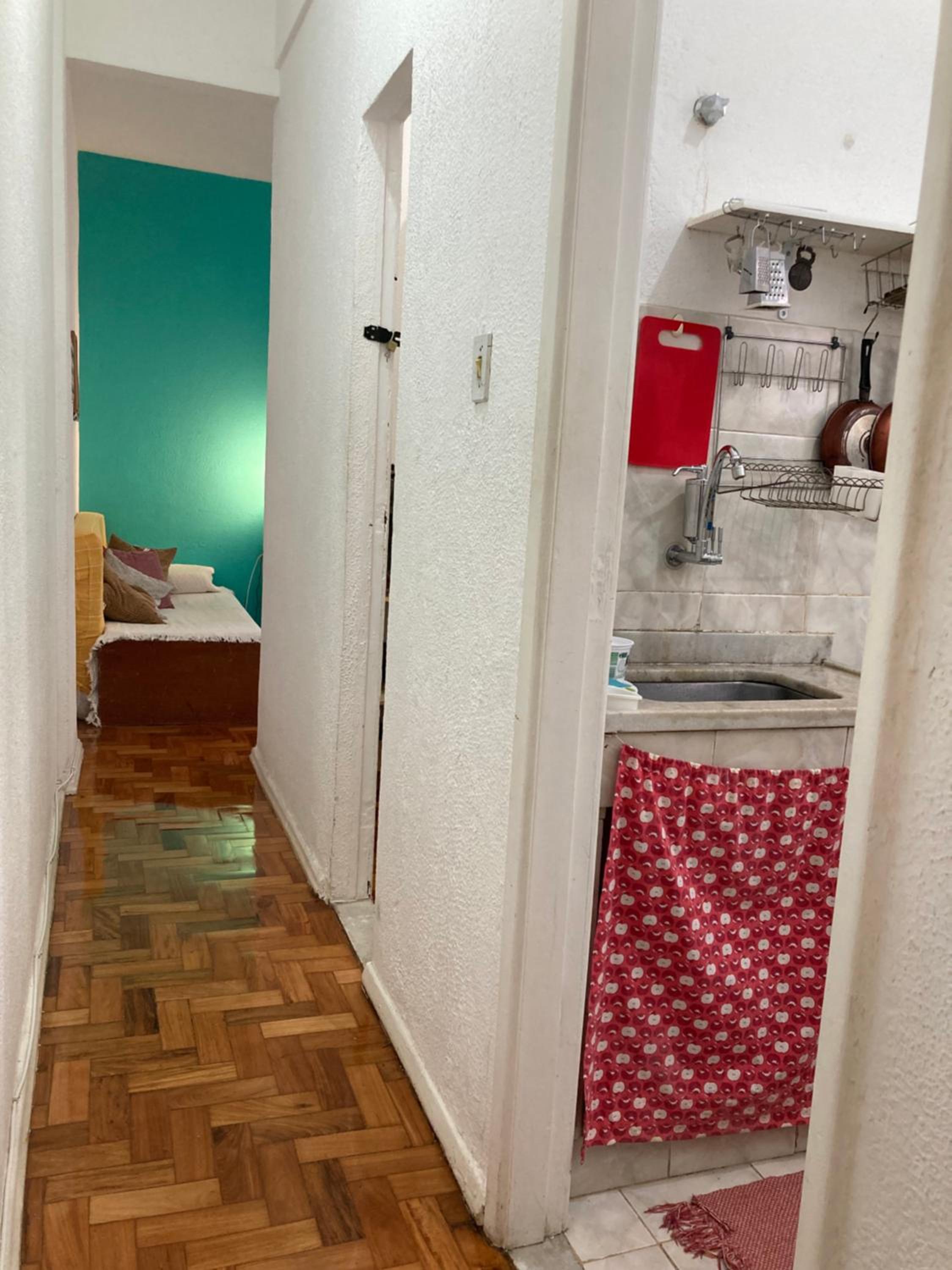 Apartamento charmoso Glória, rua do metrô