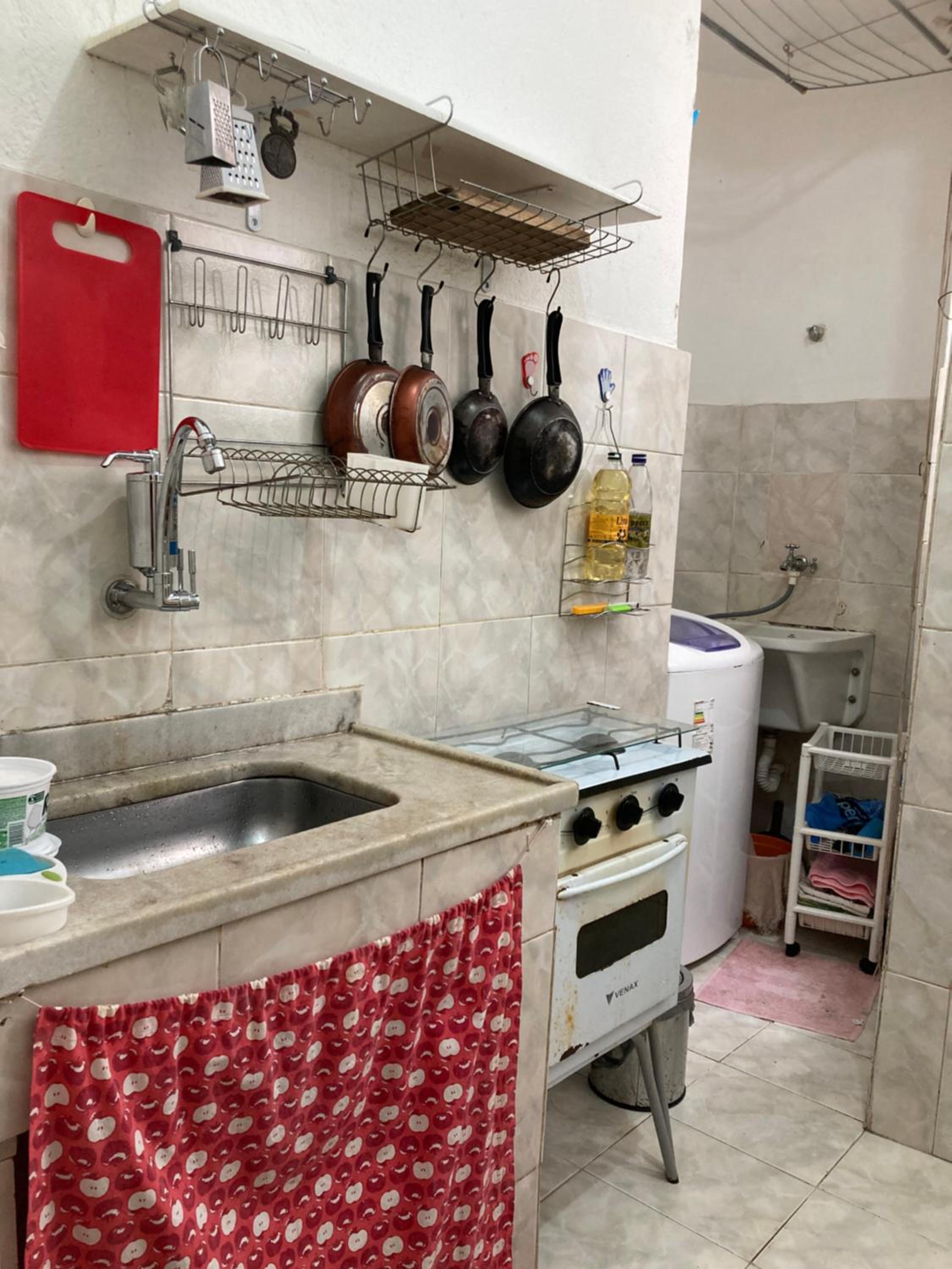 Apartamento charmoso Glória, rua do metrô
