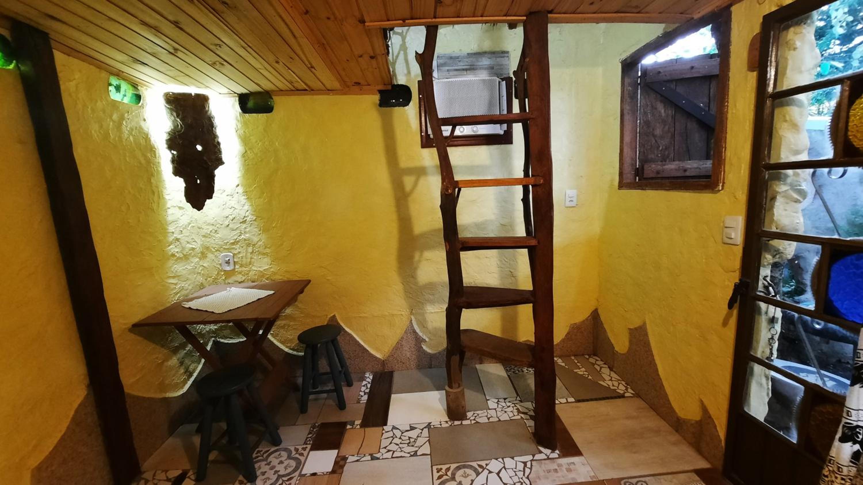 NOMADAS chalés, mini casinhas, bangalôs , área de camping e cozinha compartilhada