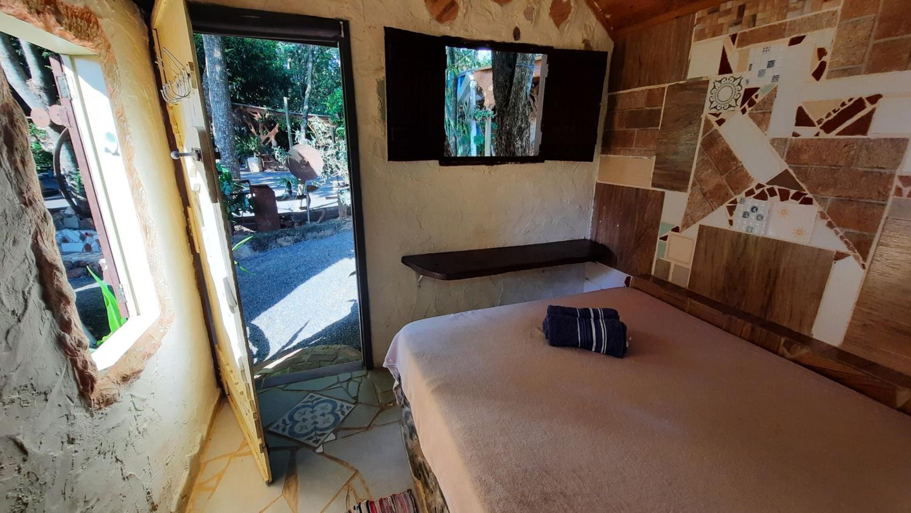 NOMADAS chalés, mini casinhas, bangalôs , área de camping e cozinha compartilhada