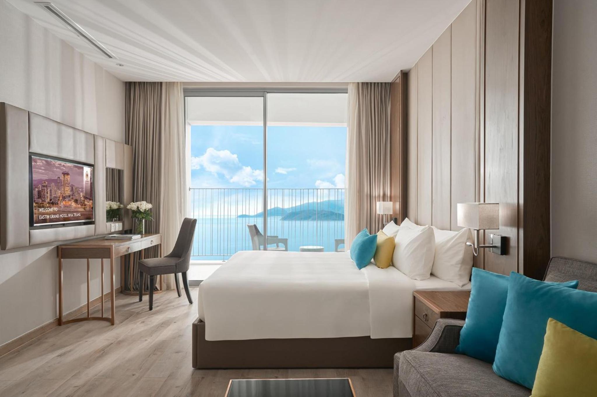 Panorama Luxury Beach Front condotel view 4