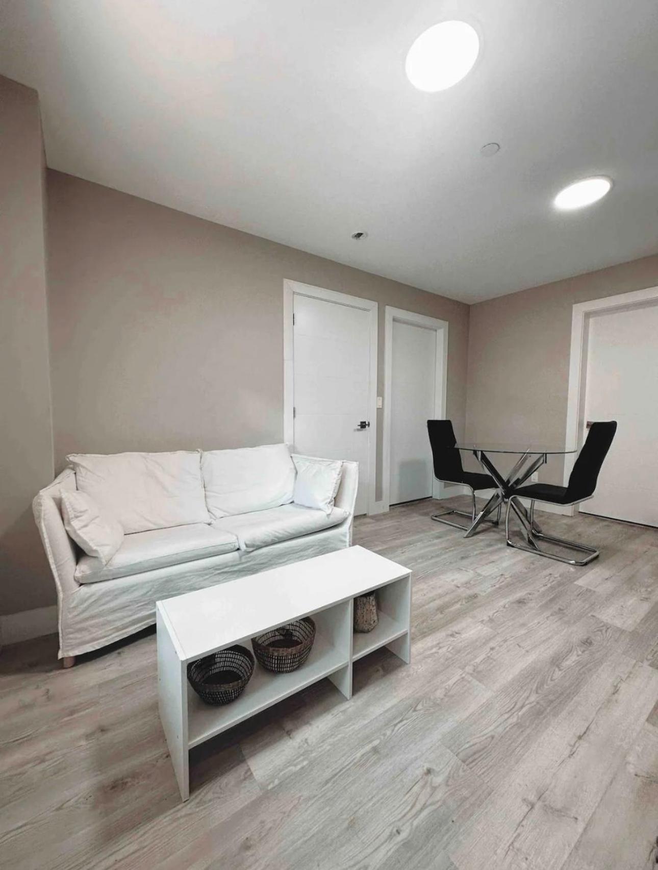 Modern Guest Suite in Vancouver