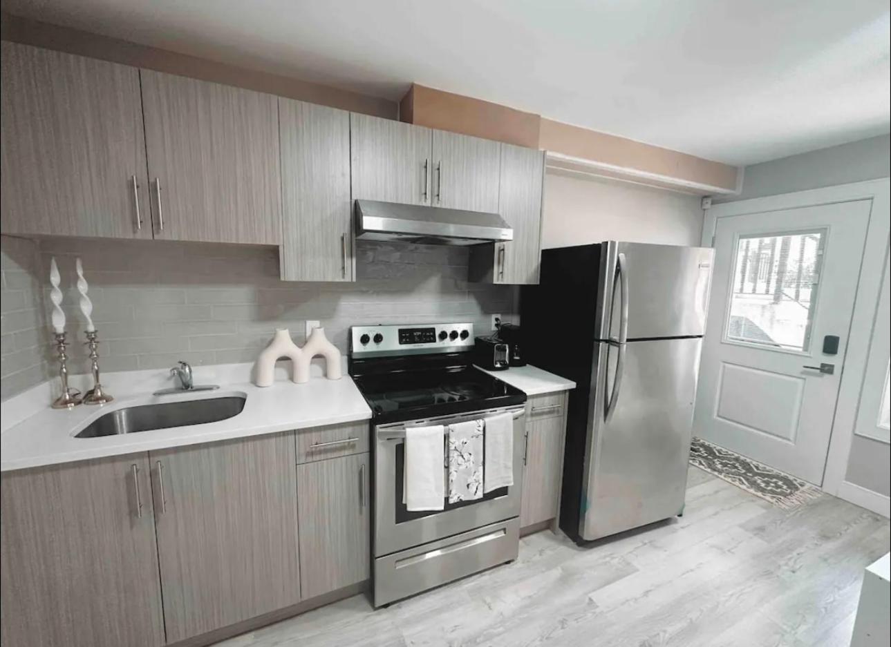 Modern Guest Suite in Vancouver