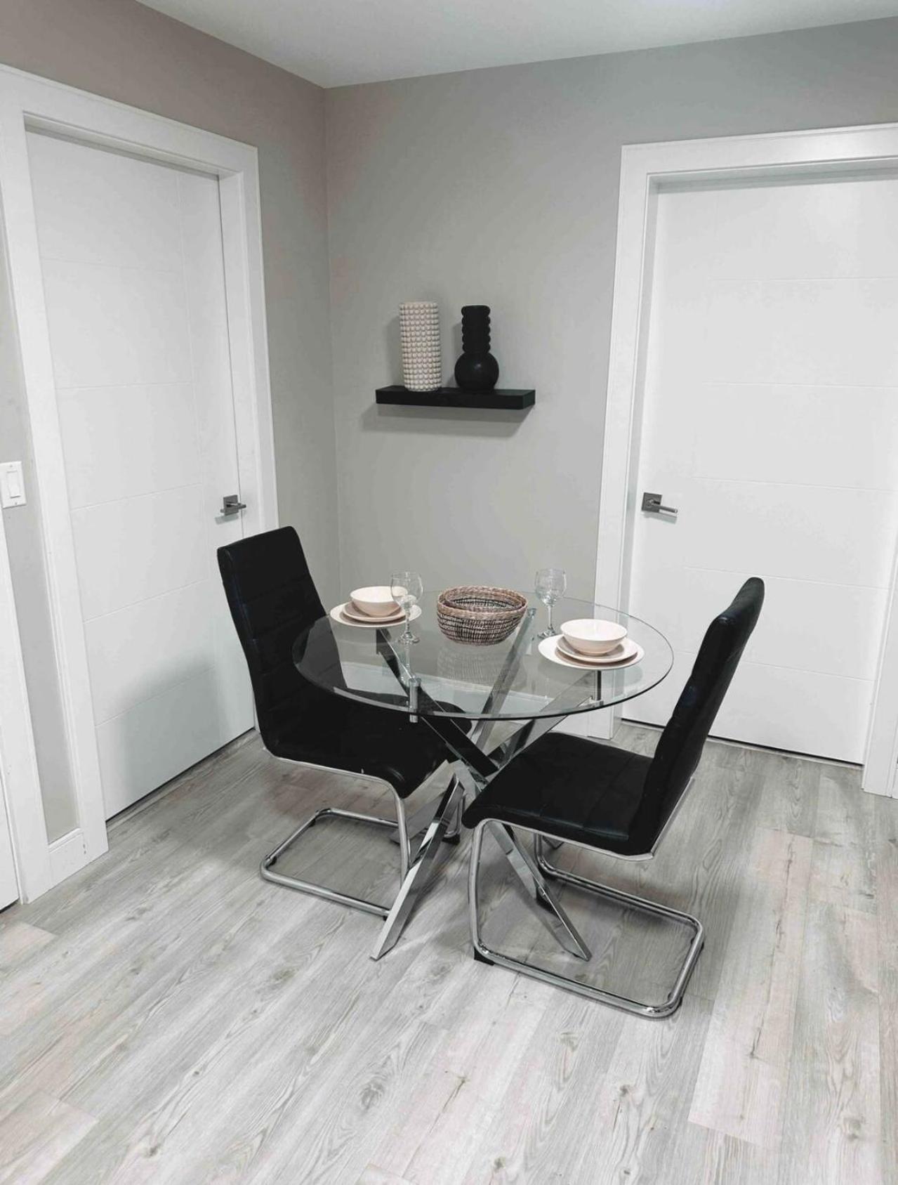 Modern Guest Suite in Vancouver
