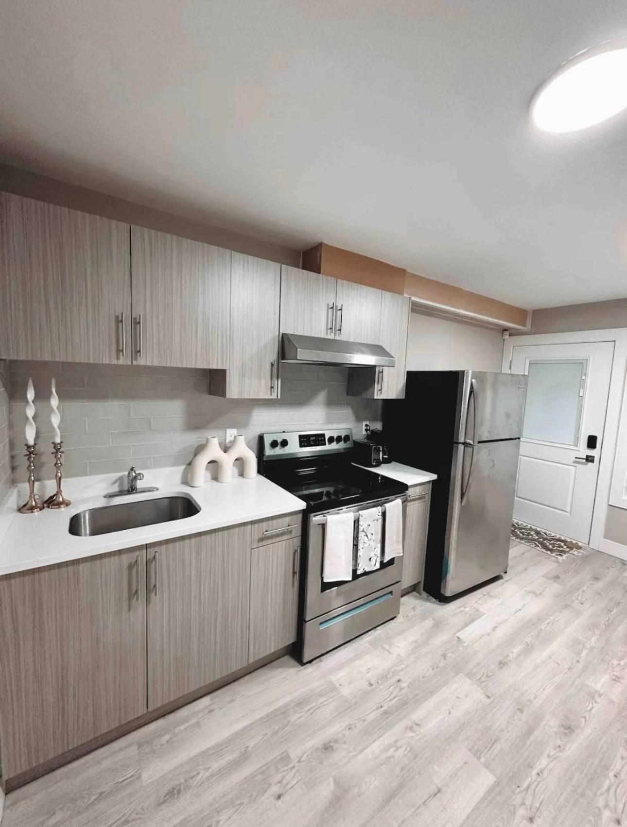 Modern Guest Suite in Vancouver
