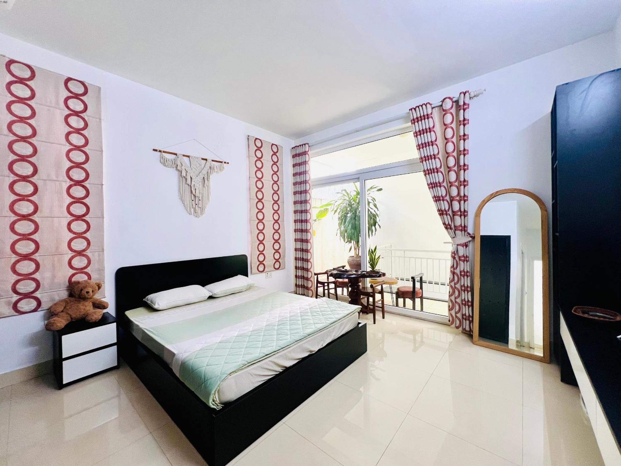 SAM VILLA HUE CITY view 2
