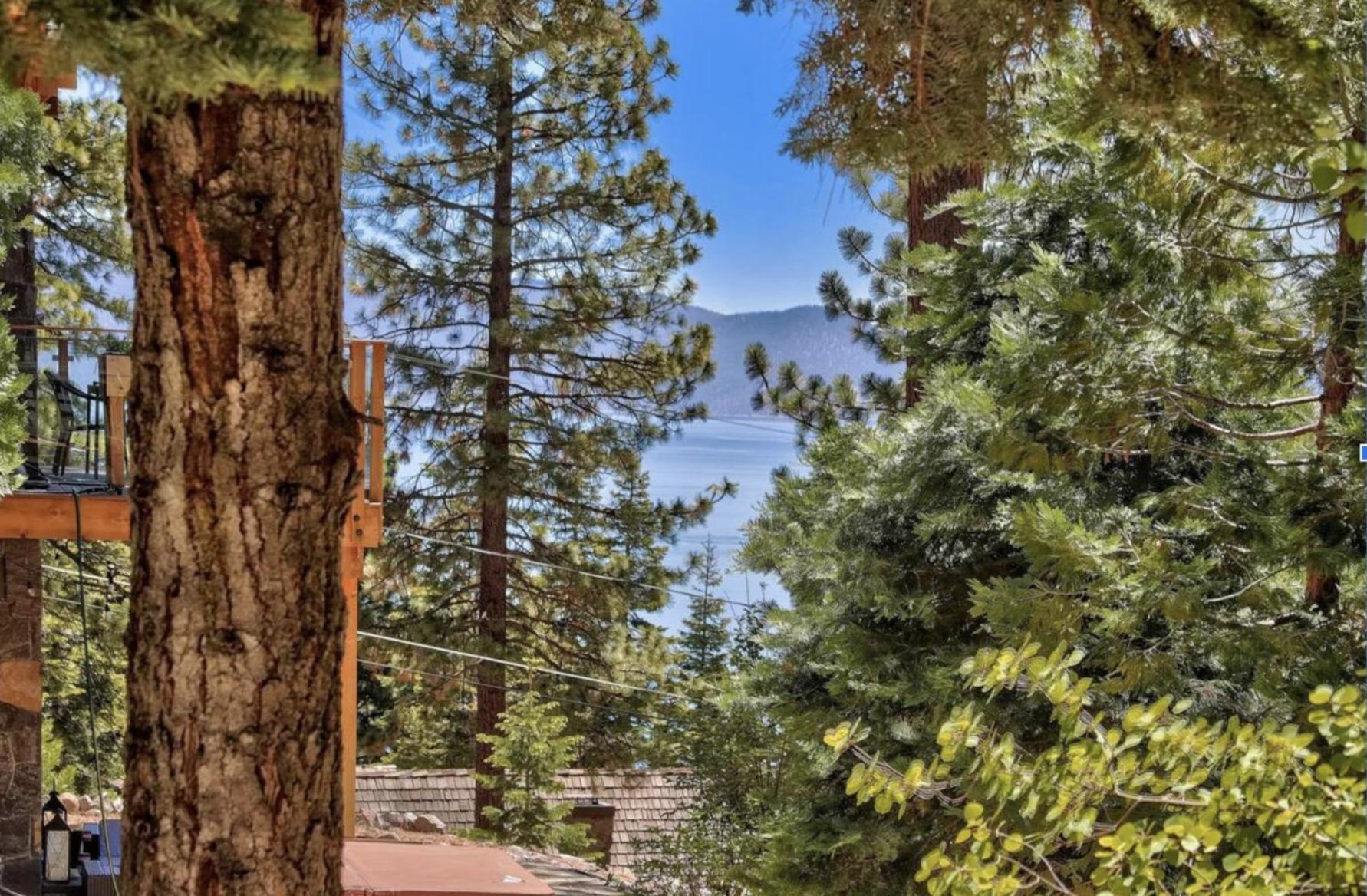 Cozy Designer Decorated Cabin Near Slopes Fireplace Peekaboo Lakeview - Property Image 27