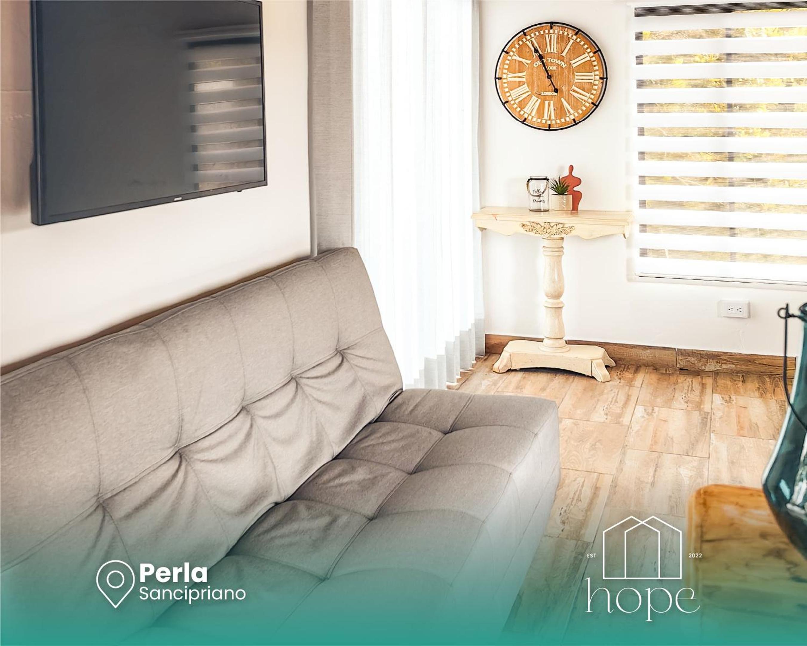 Perla san Cipriano by hope