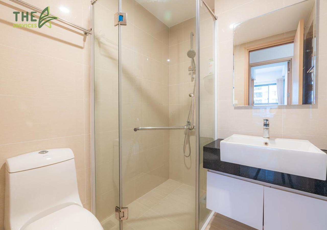 Botanica Premier 2 Bedrooms - near the Airport