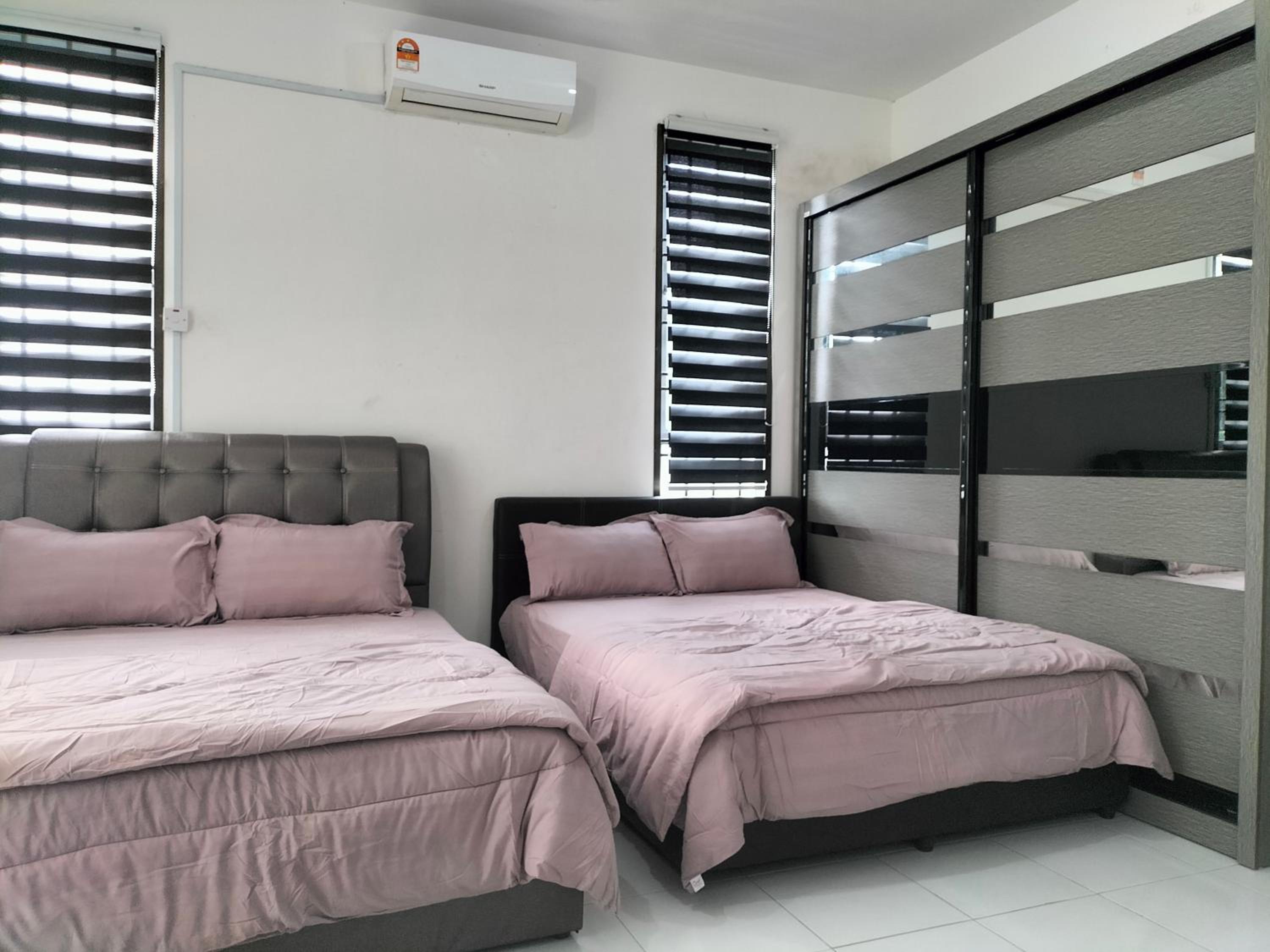 IRIS 31 Corner Lot Near Legoland JDT UTM Malay Only