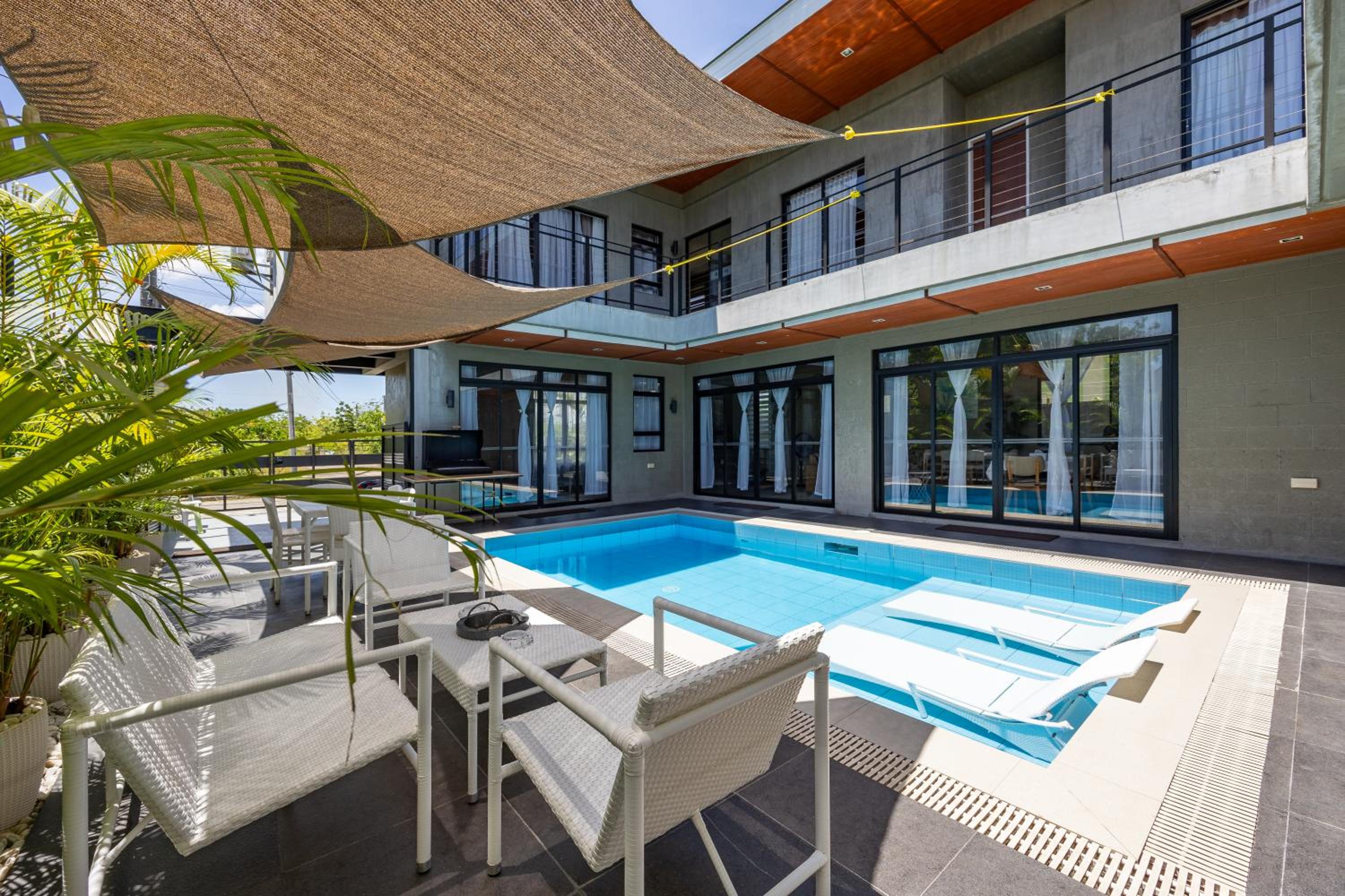 ISLA VILLA 2 Luxury Pool Villa near beach with karaoke video games barbecue view 2