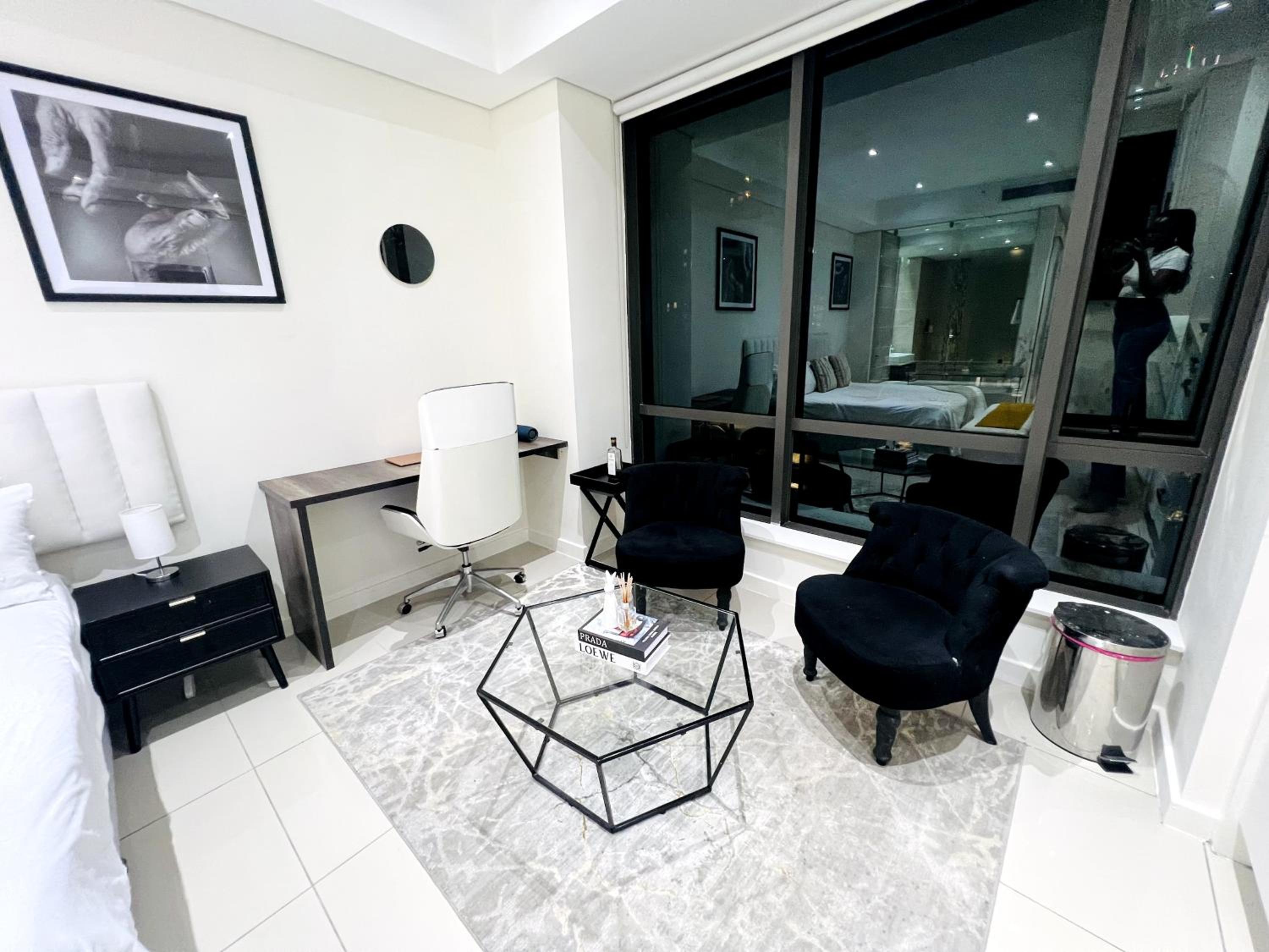 Luxury & Premium Suites Sandton City TWO