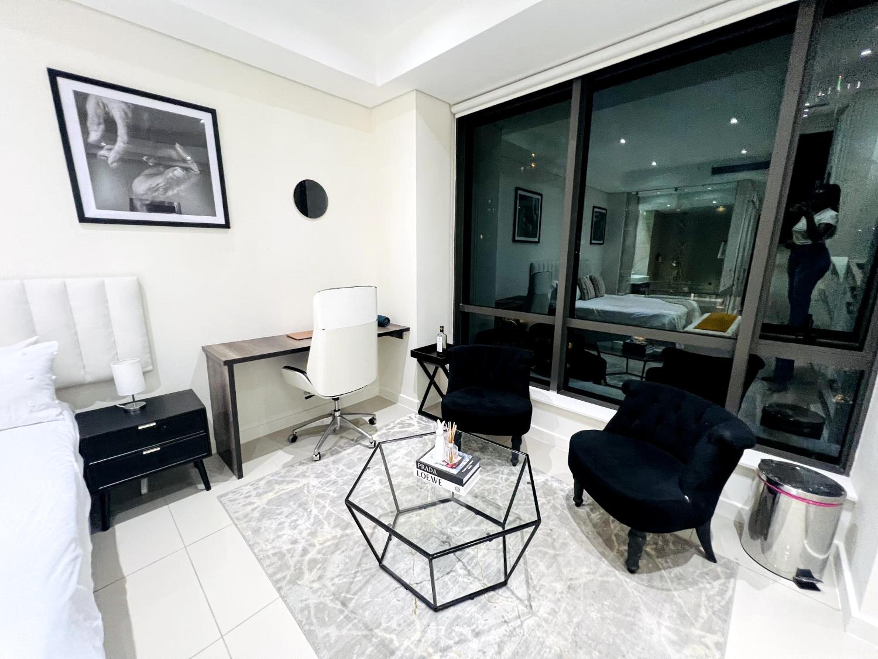 Luxury & Premium Suites Sandton City TWO