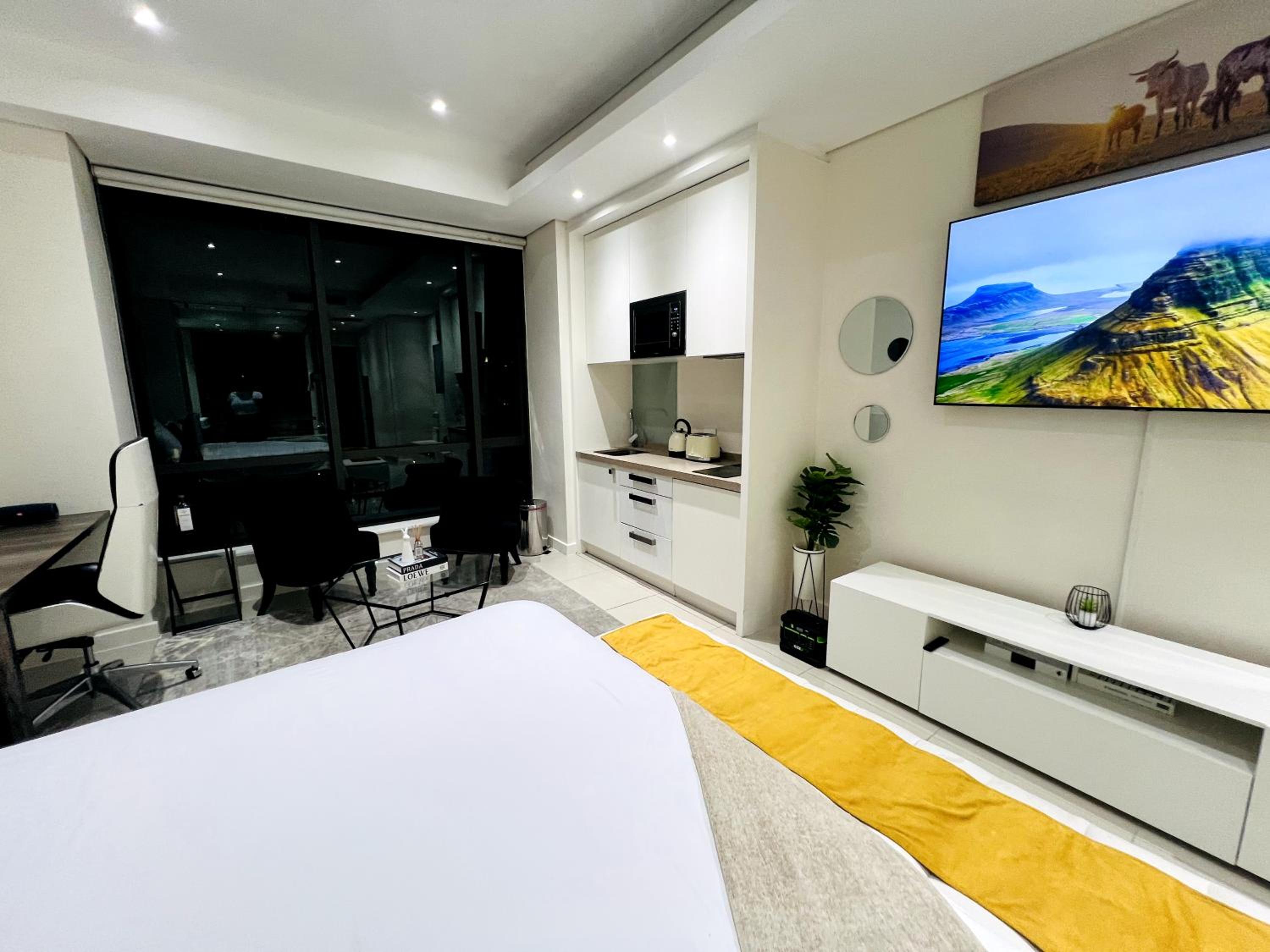 Luxury & Premium Suites Sandton City TWO