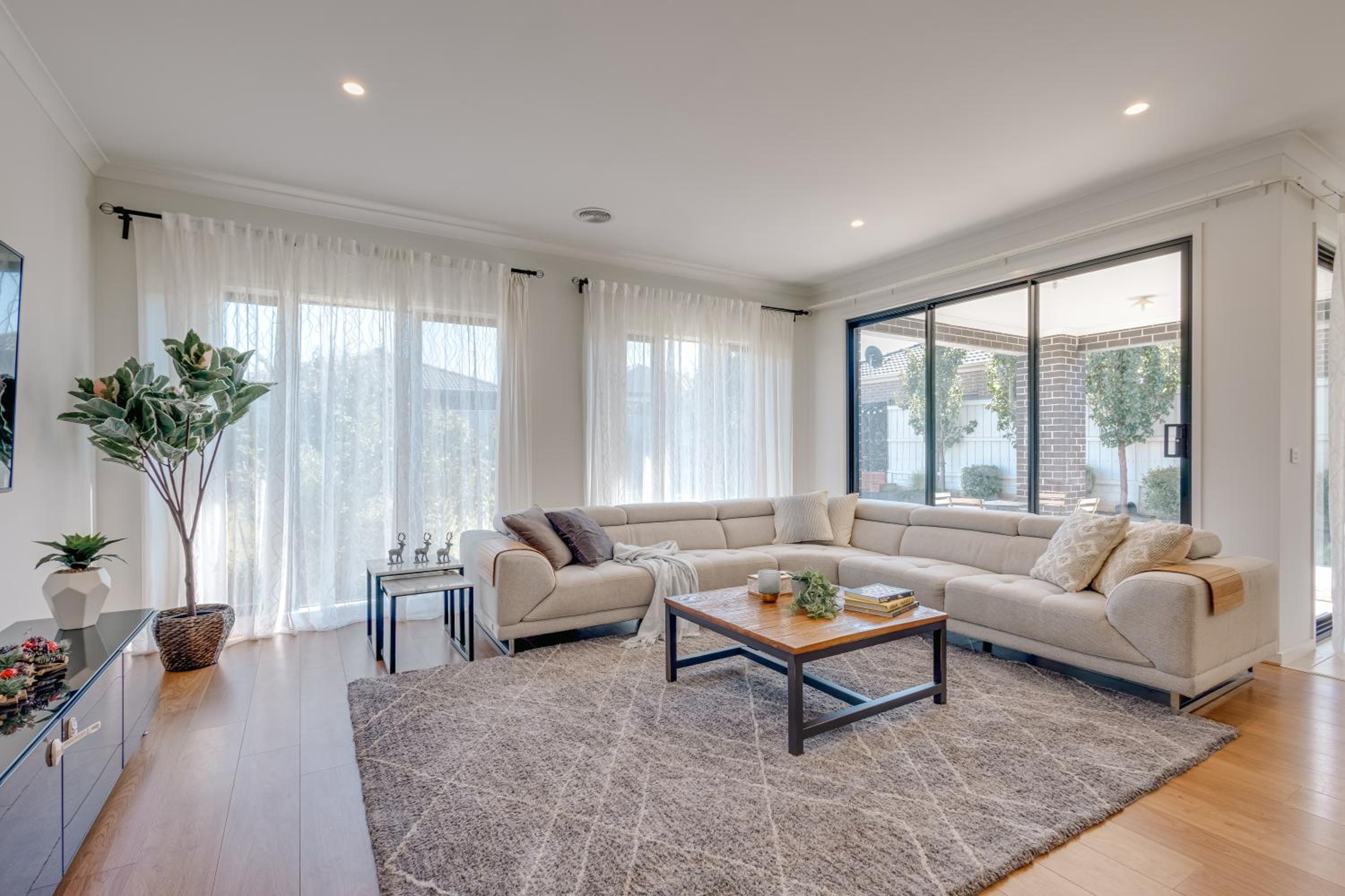 StayAU Cozy Holiday House 4BRM Big Group Tarneit