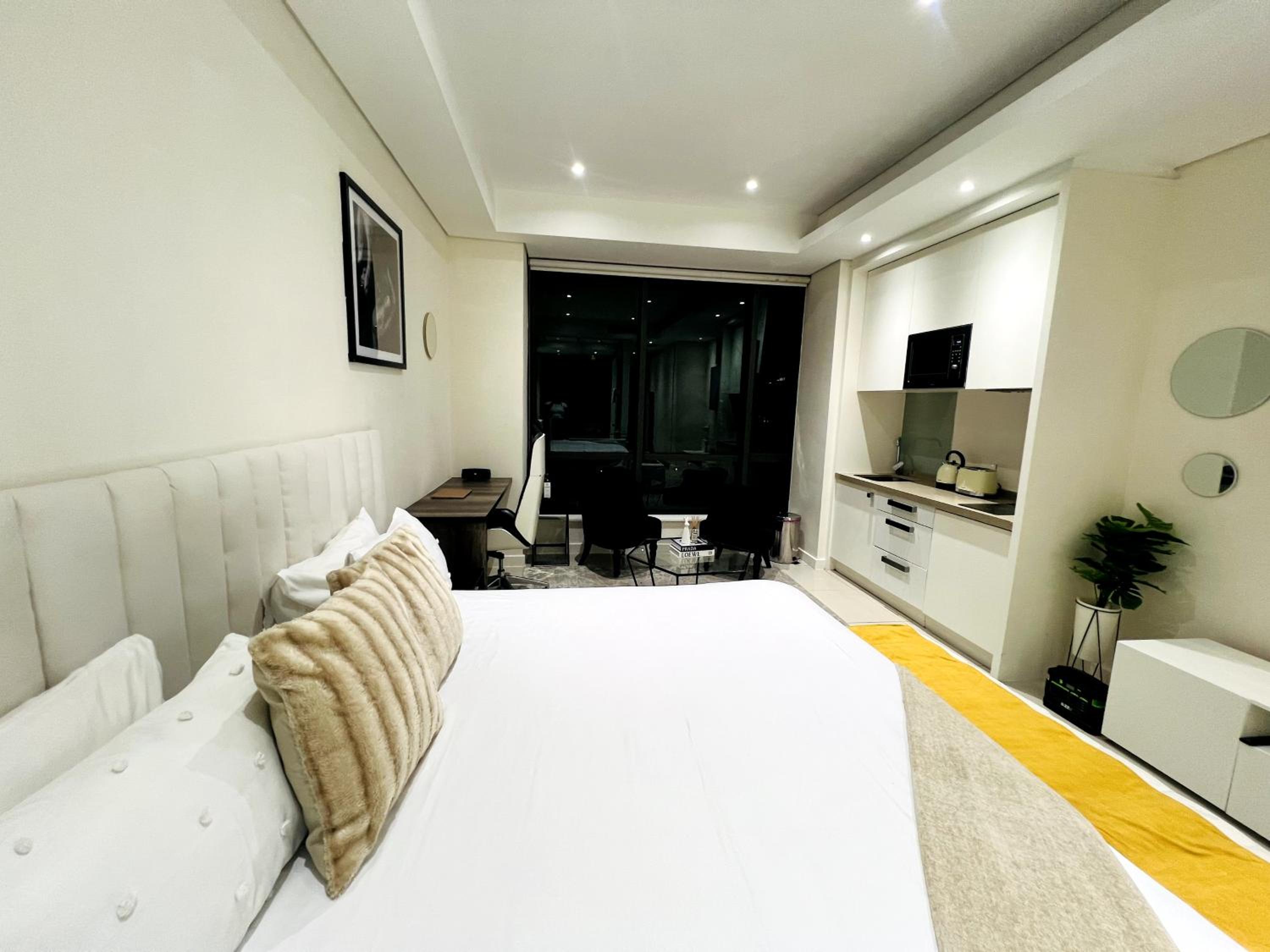 Luxury & Premium Suites Sandton City TWO