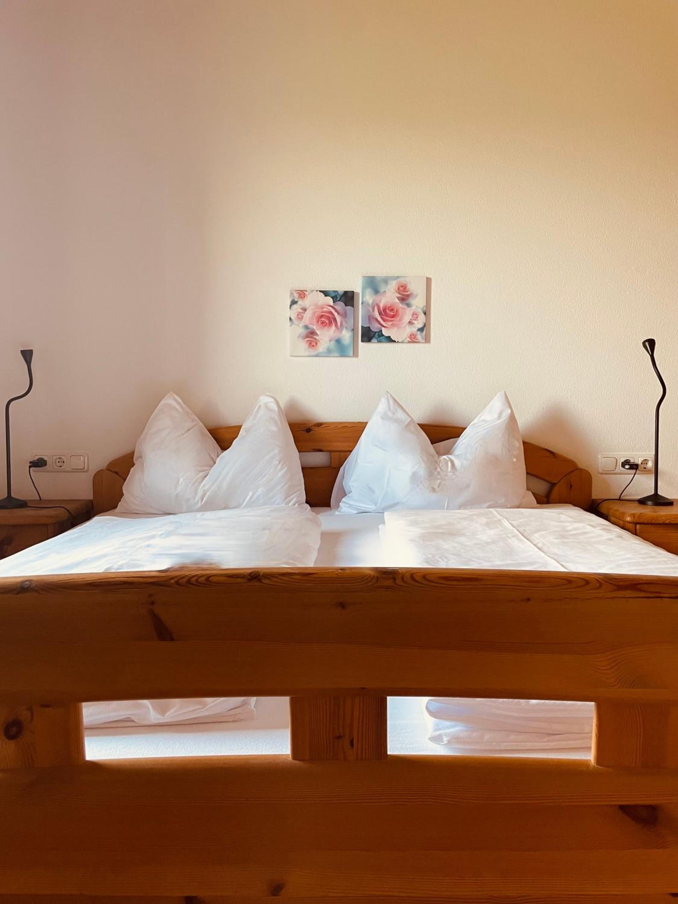 Sonnenblumenhof - Zimmer & Apartments