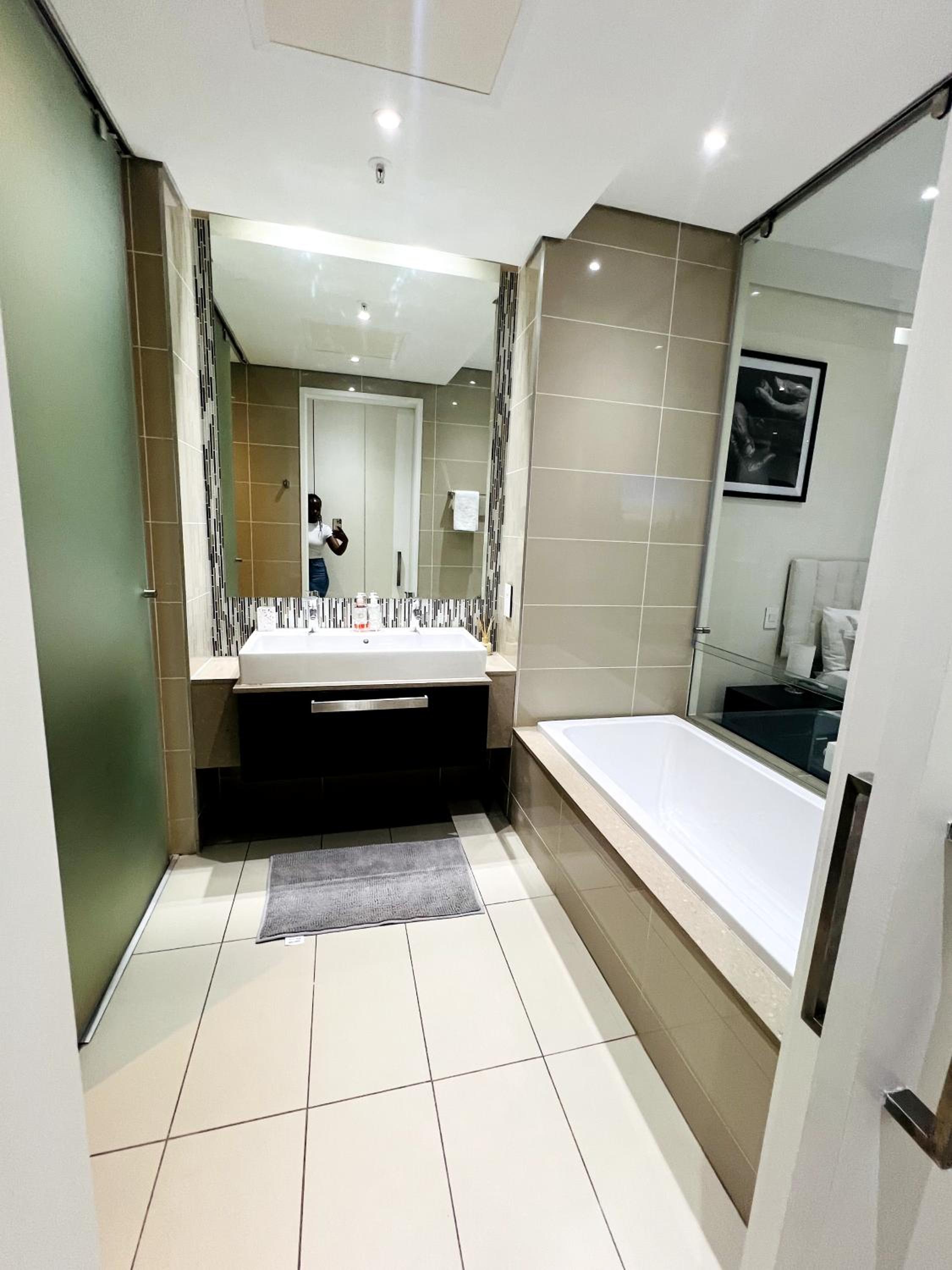 Luxury & Premium Suites Sandton City TWO