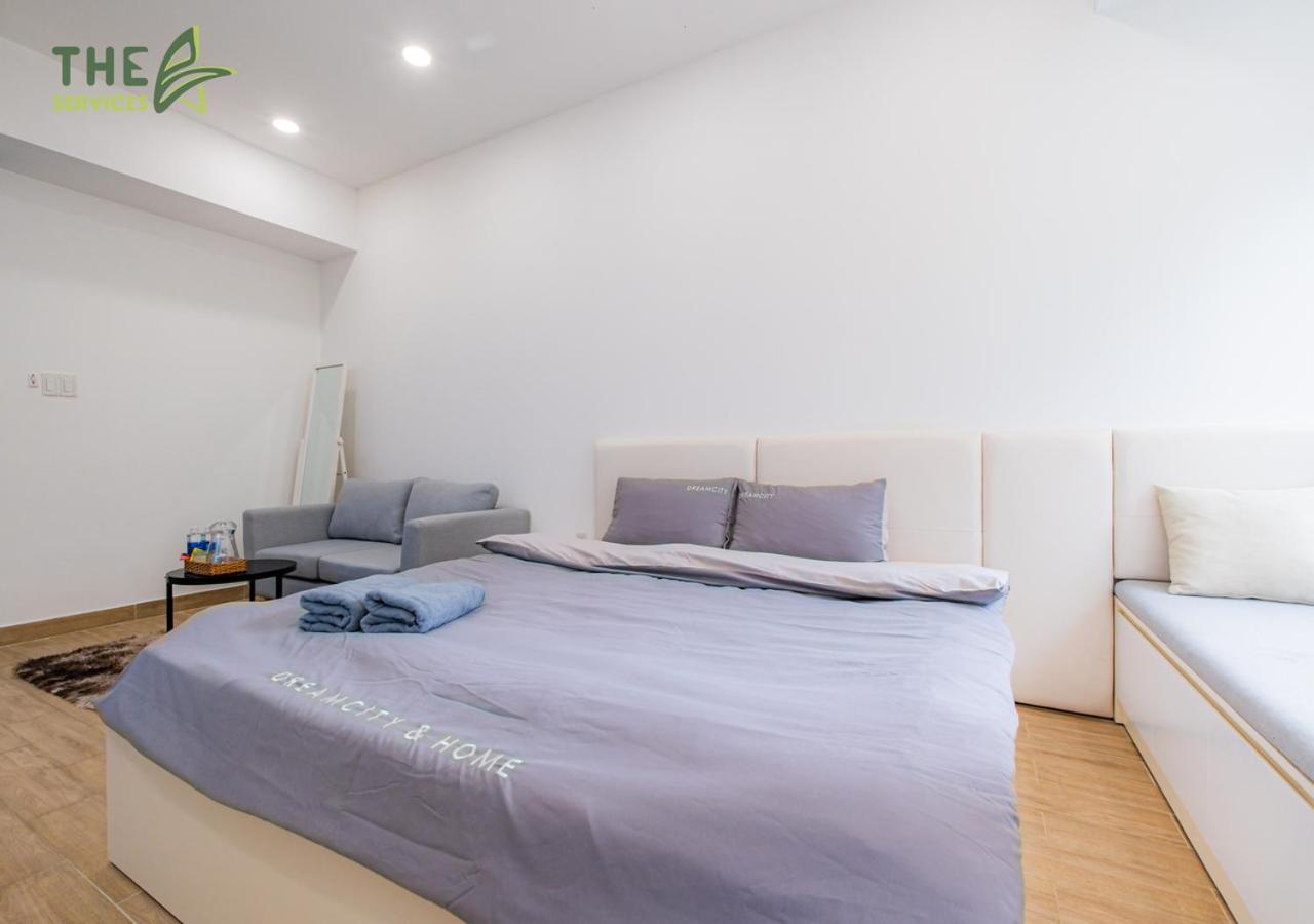 TheA Home - Modern Studio Near the Airport