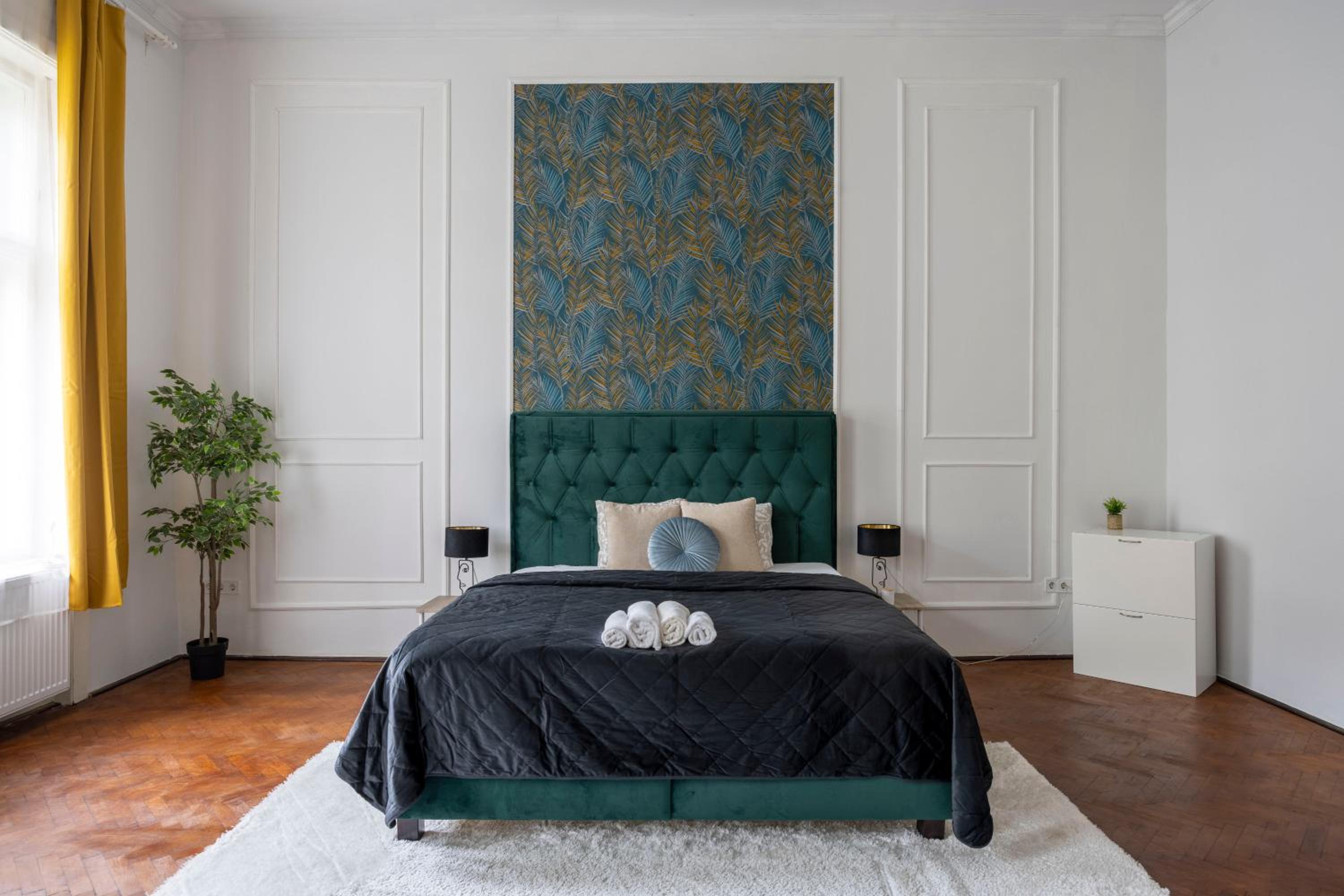 Majestic Central Residence on the Joseph Boulevard view 2