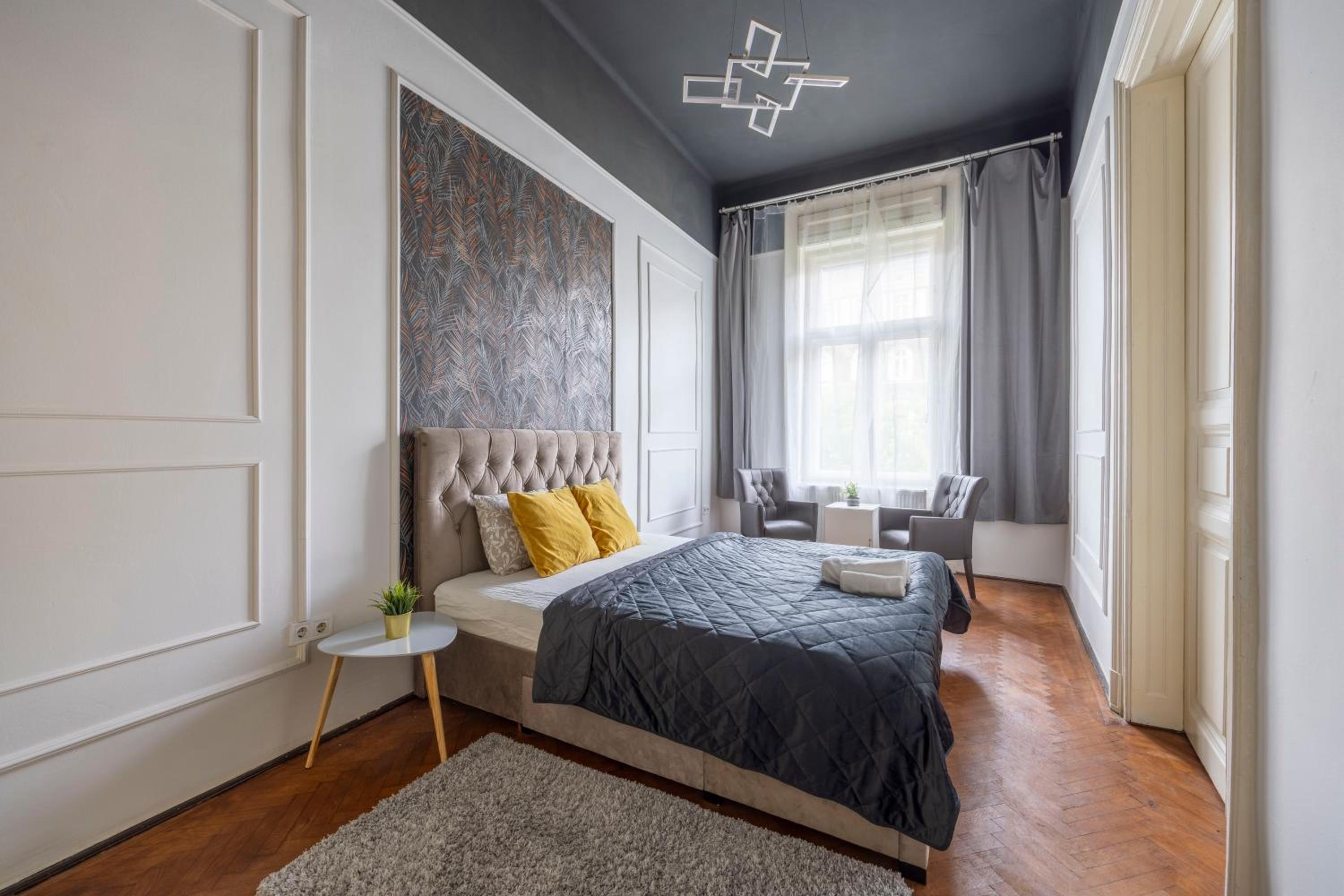 Majestic Central Residence on the Joseph Boulevard view 3