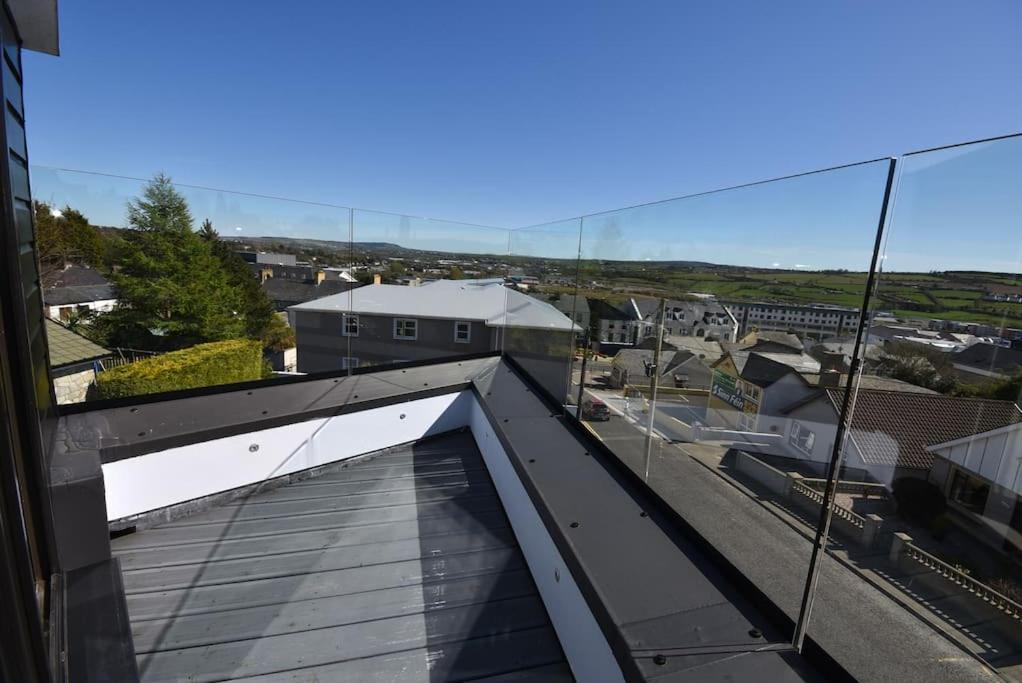 Letterkenny Vacations - No50 Luxury 3Bed3Bath with EV Charger - Property Image 4