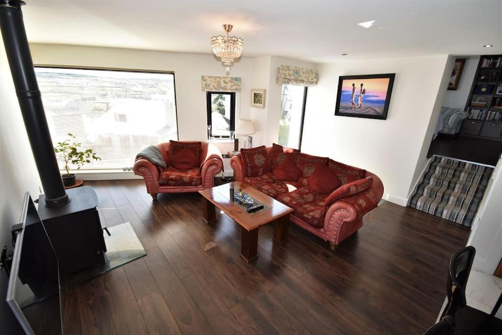 Letterkenny Vacations - No50 Luxury 3Bed3Bath with EV Charger - Property Image 5