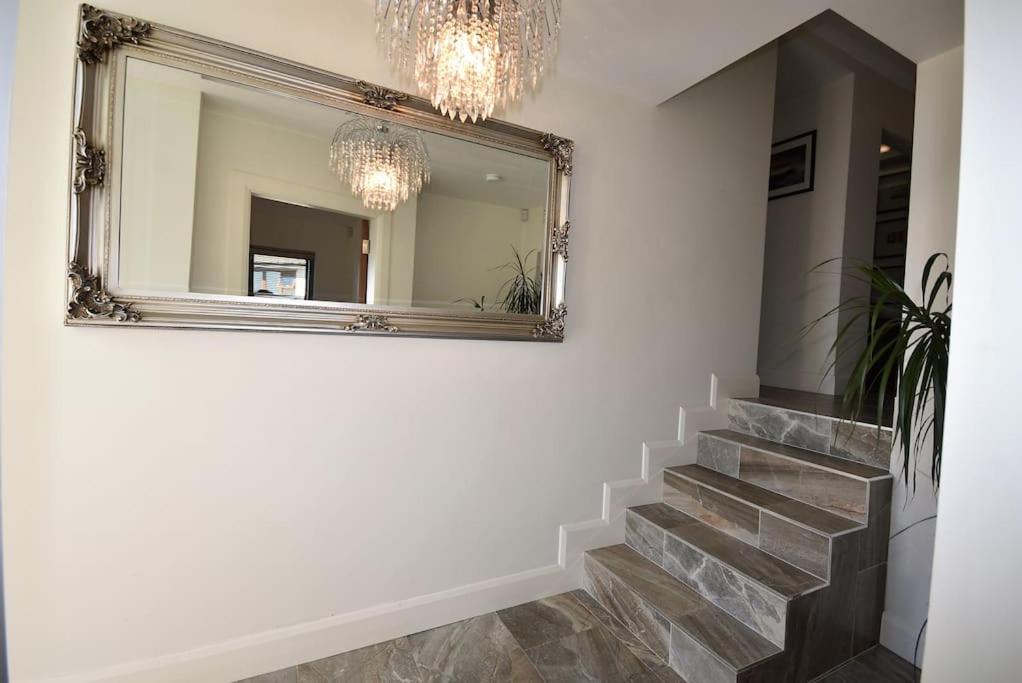 Letterkenny Vacations - No50 Luxury 3Bed3Bath with EV Charger - Property Image 4