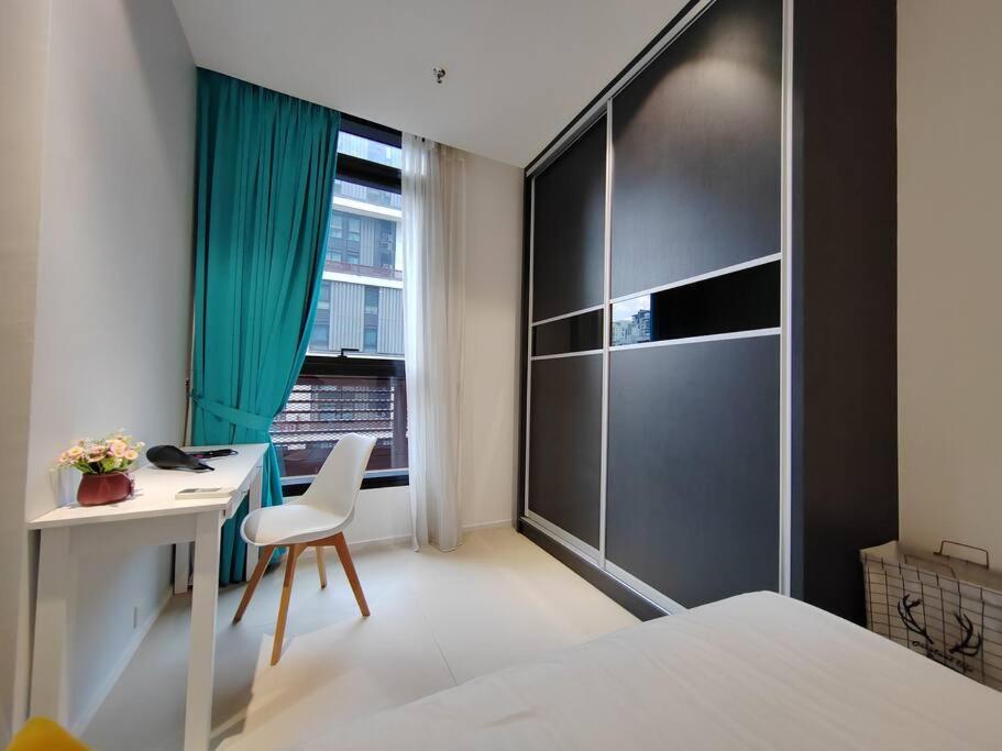 Arcoris Mont Kiara 11# Deluxe One Bedroom with Private Terrace #1-3Pax KL City