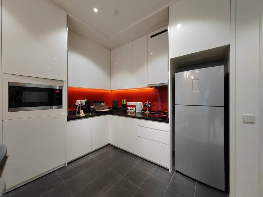 Arcoris Mont Kiara 11# Deluxe One Bedroom with Private Terrace #1-3Pax KL City