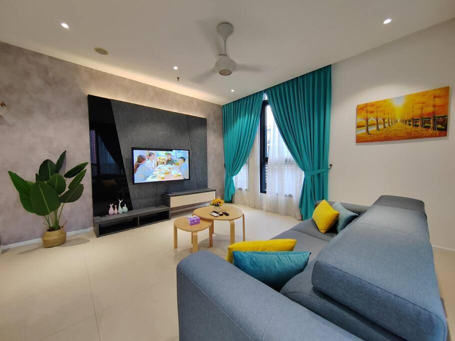 Arcoris Mont Kiara 11# Deluxe One Bedroom with Private Terrace #1-3Pax KL City