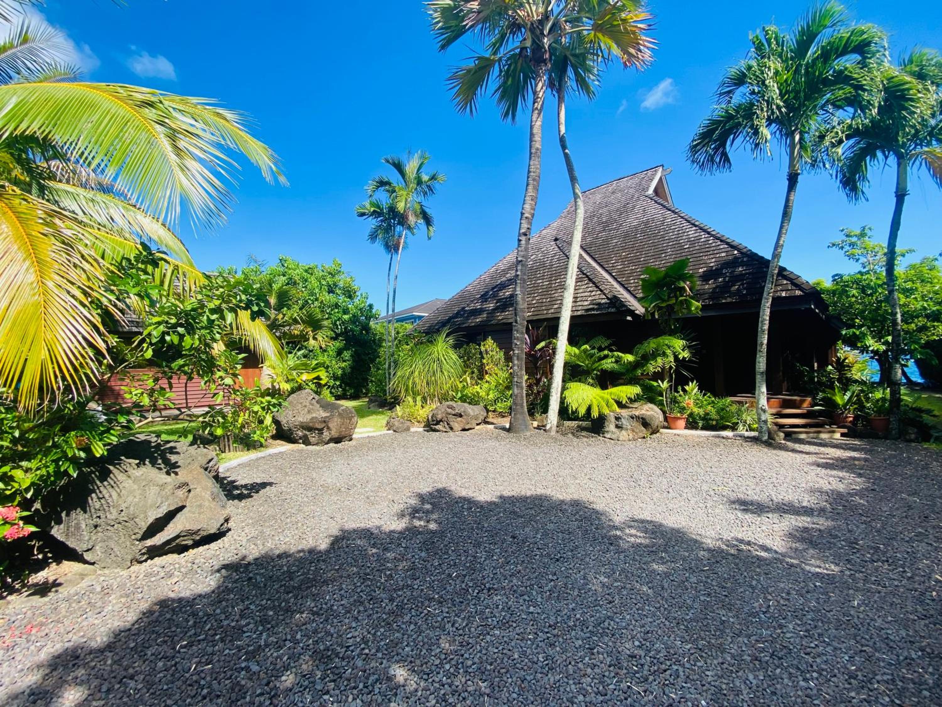 Hotel Villa Kahaia Bora Bora - Image 1