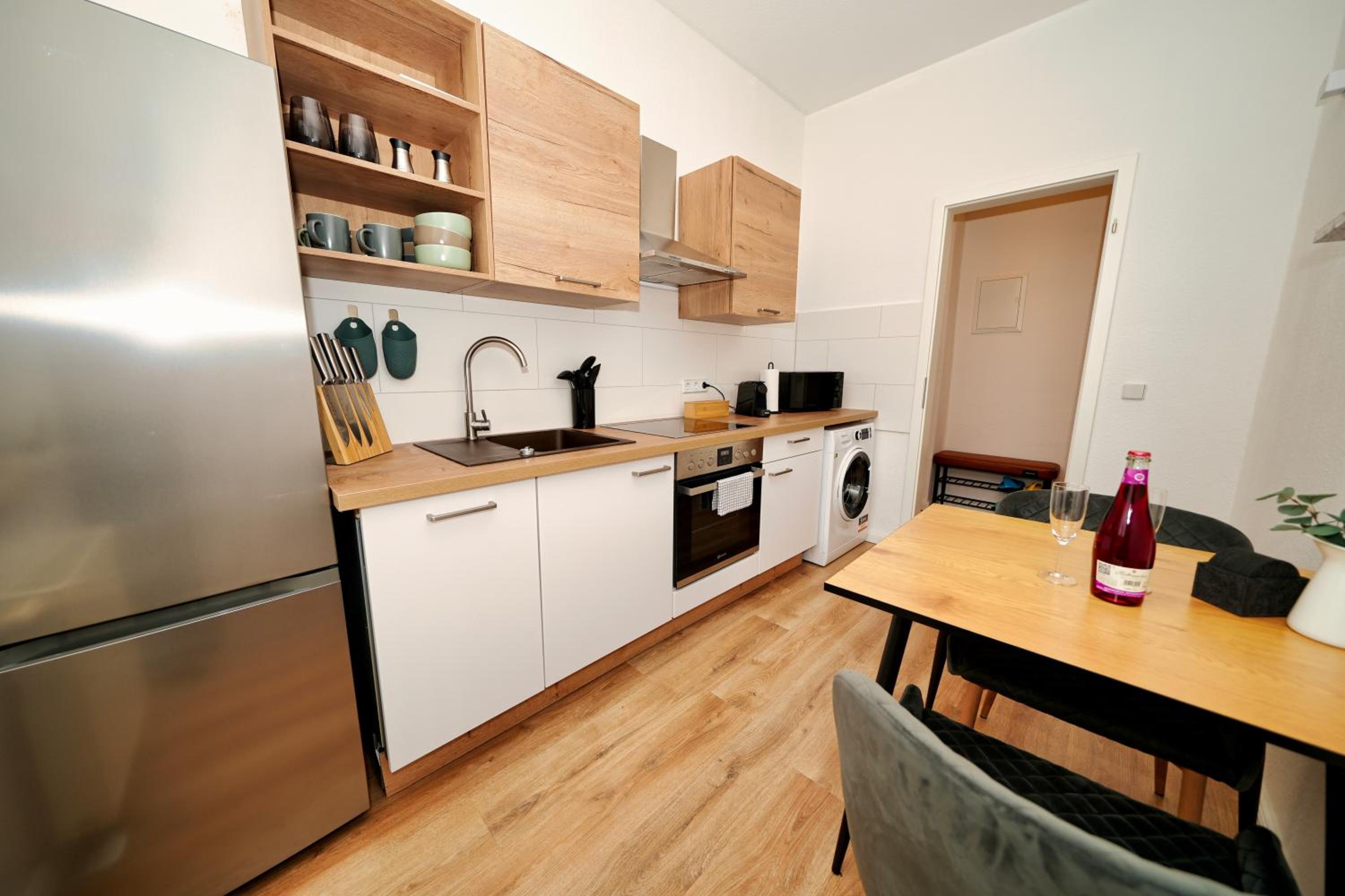 AltstadtNest - Stadtzentrum! Großes & Stylisches Apartment mit Boxspringbett & Smart-TV