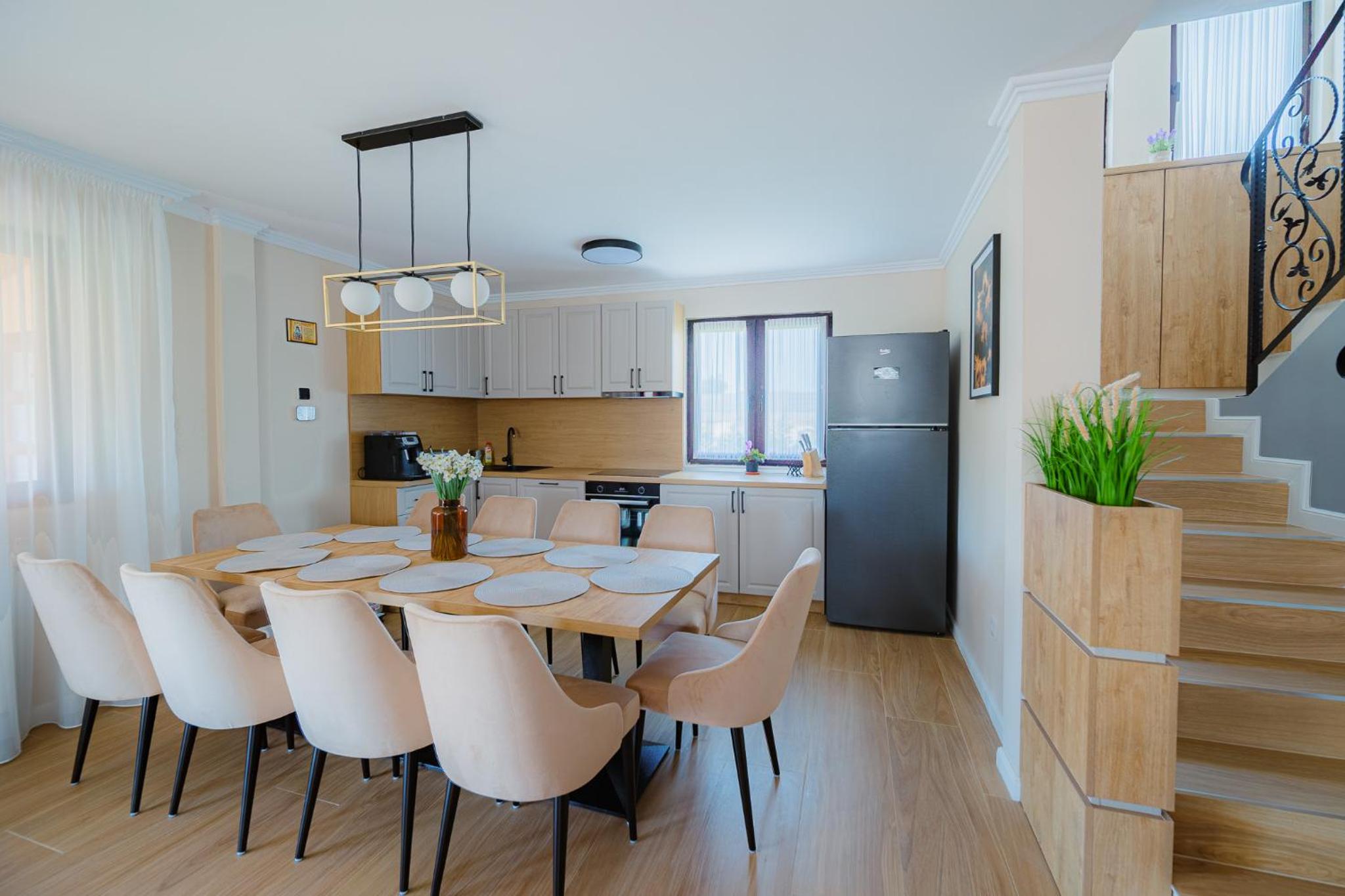Pensiunea Regal view 4