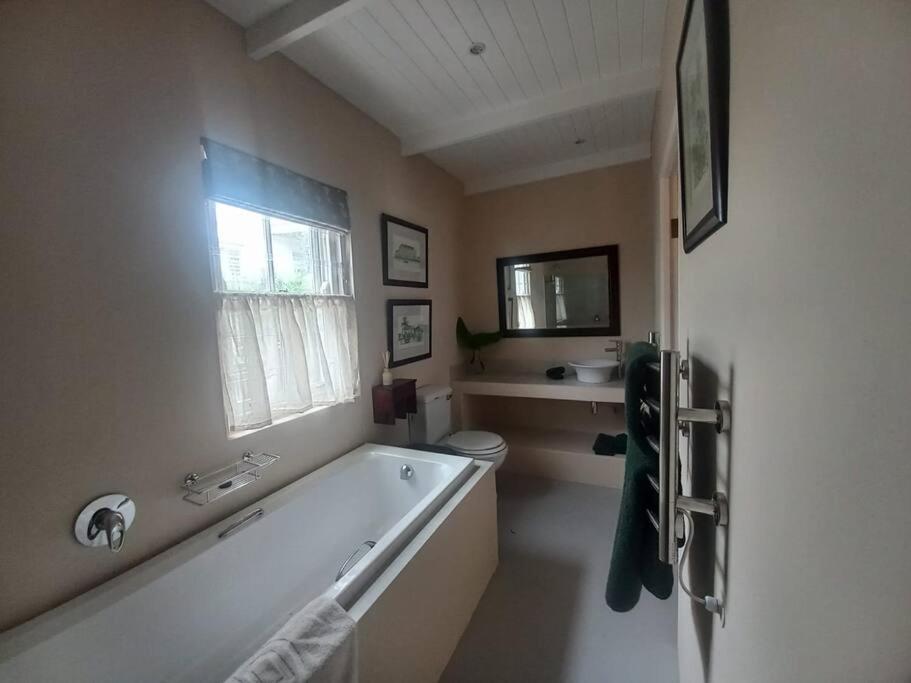 Owl Cottage - McGregor view 4