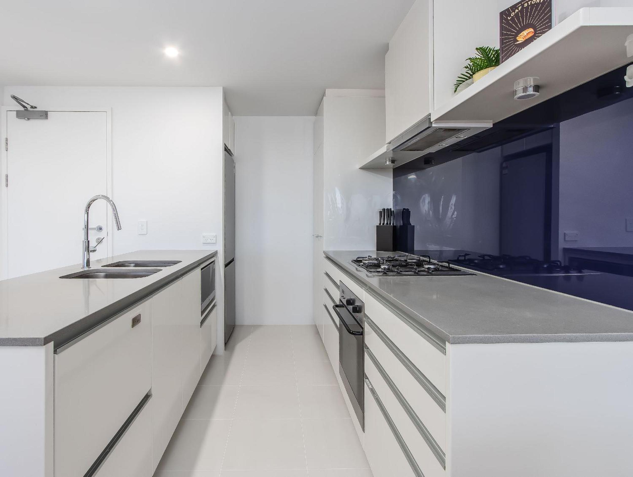 Circle on Cavill - Hosted by Coastal Letting Co.