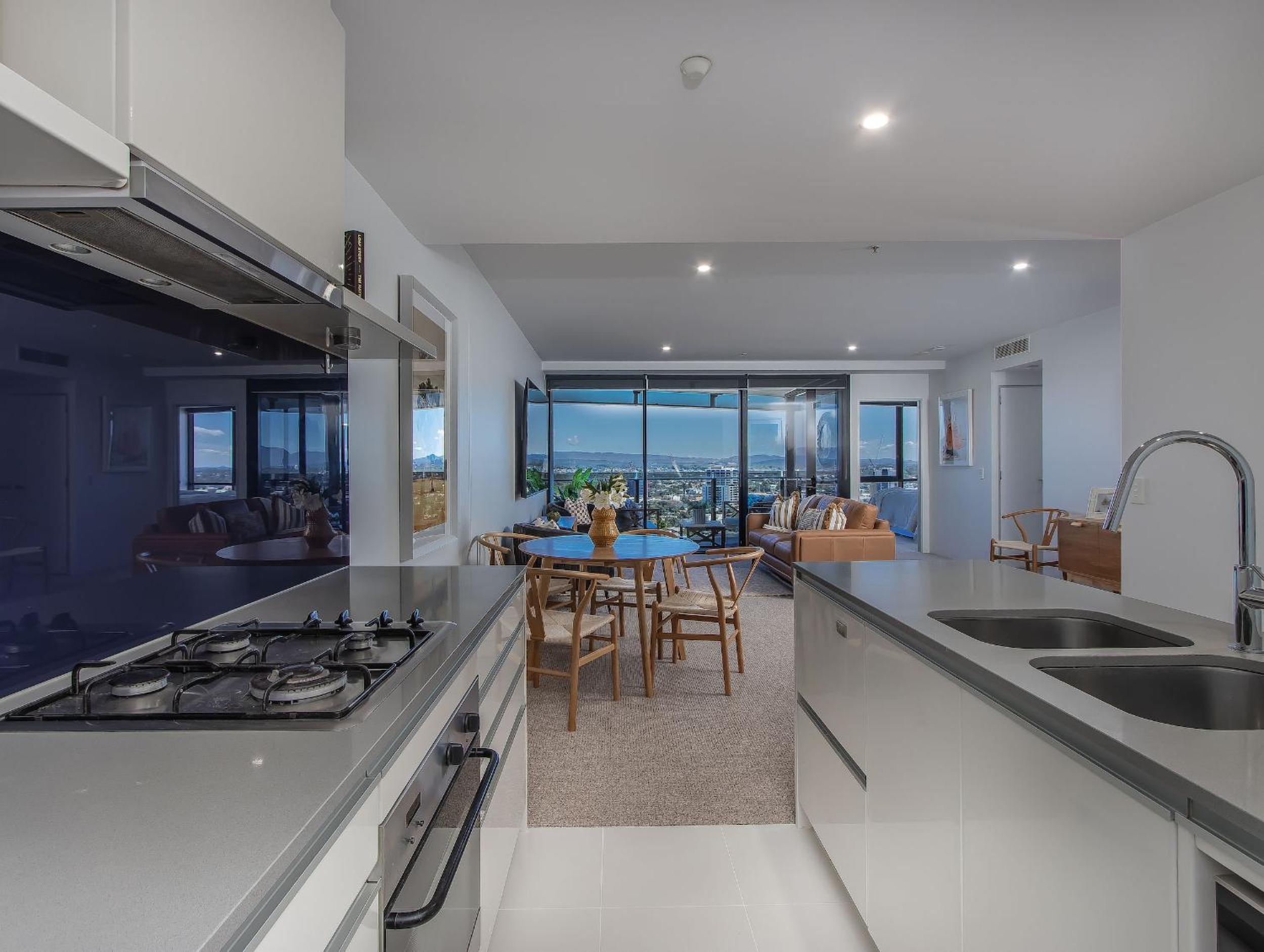 Circle on Cavill - Hosted by Coastal Letting Co.
