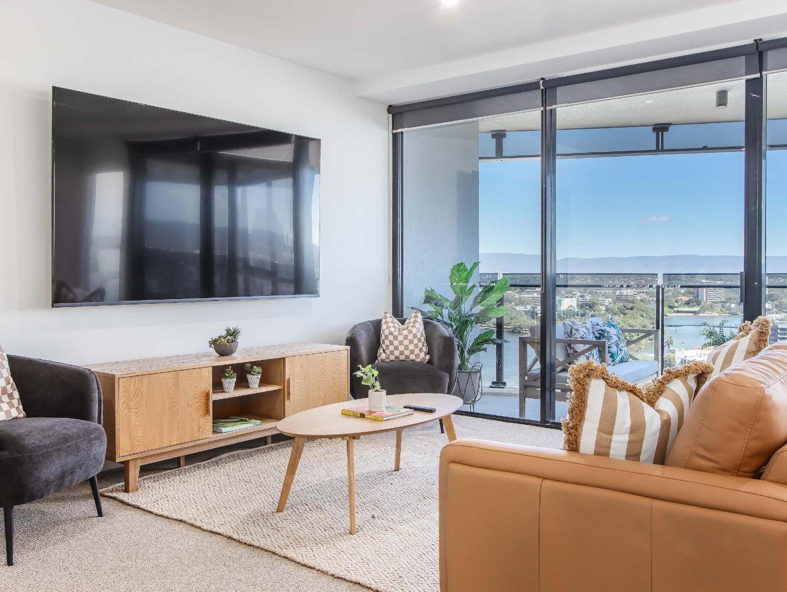 Circle on Cavill - Hosted by Coastal Letting Co.
