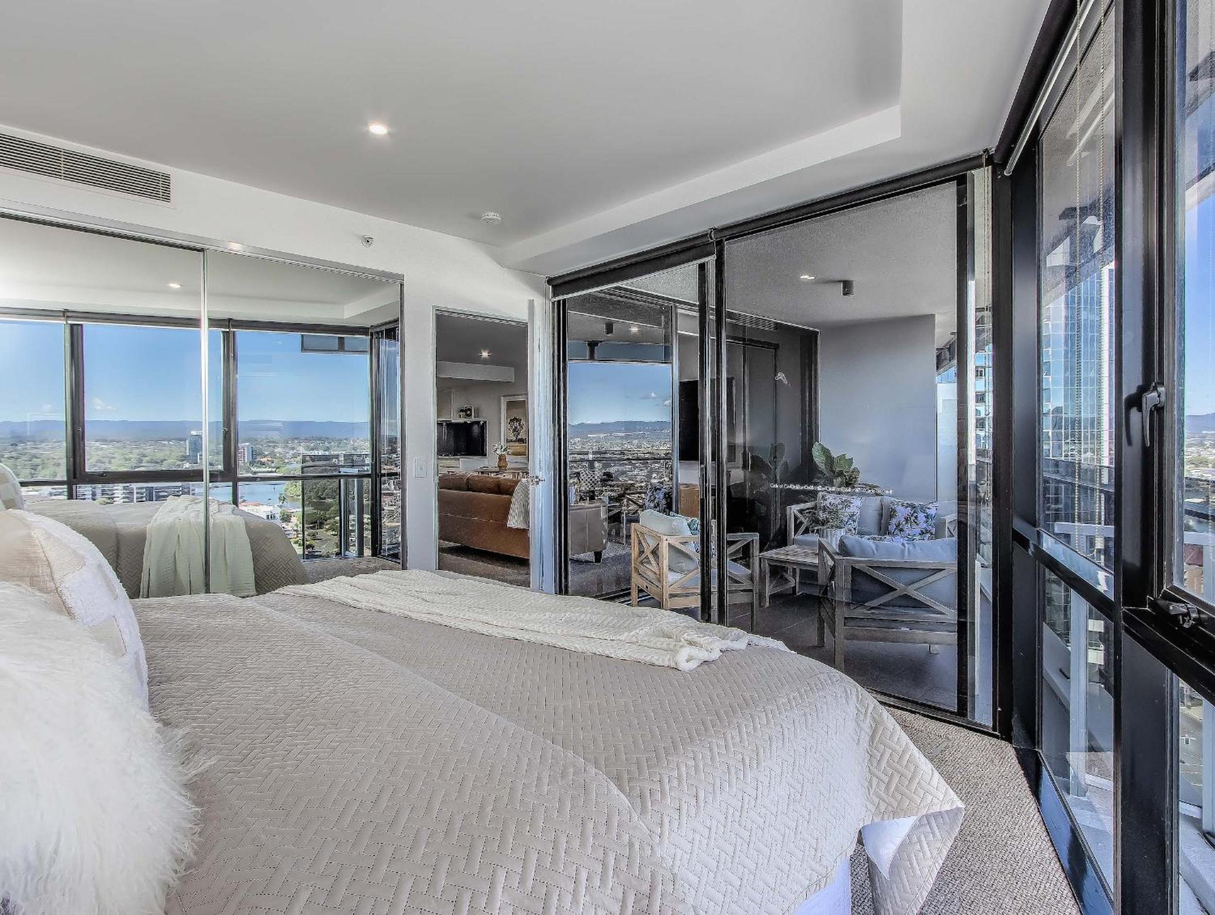 Circle on Cavill - Hosted by Coastal Letting Co.