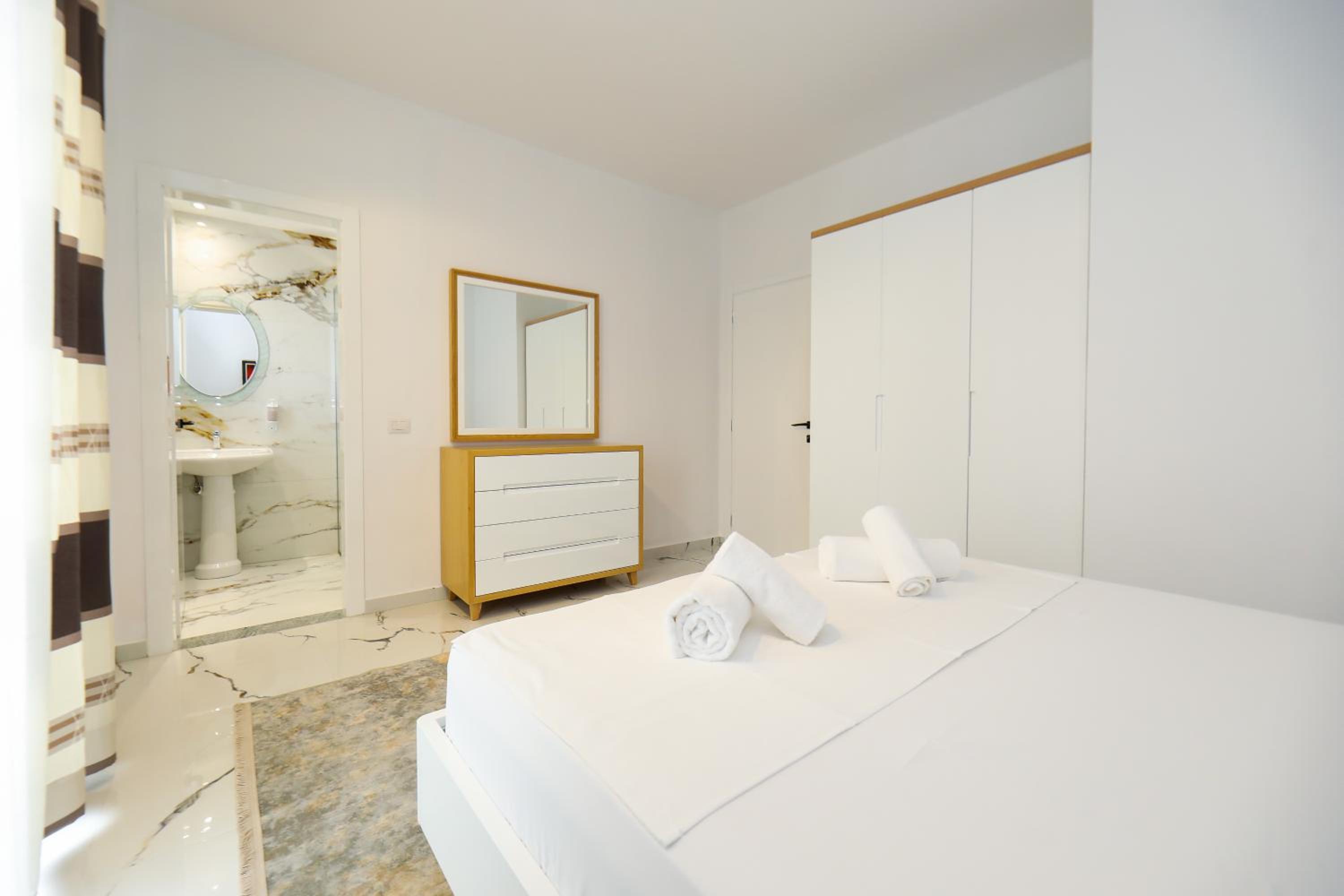 Tesi Apartment