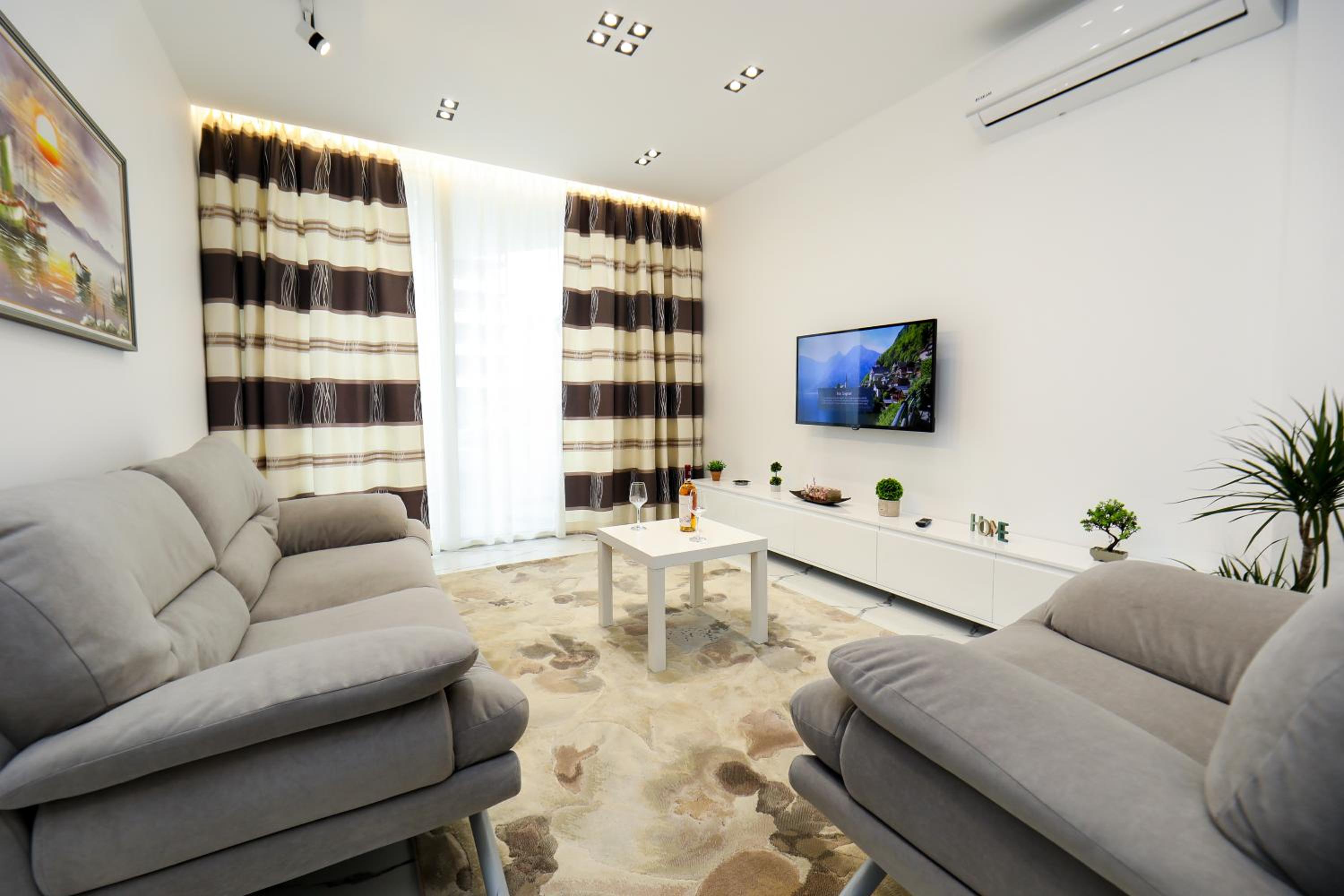 Tesi Apartment