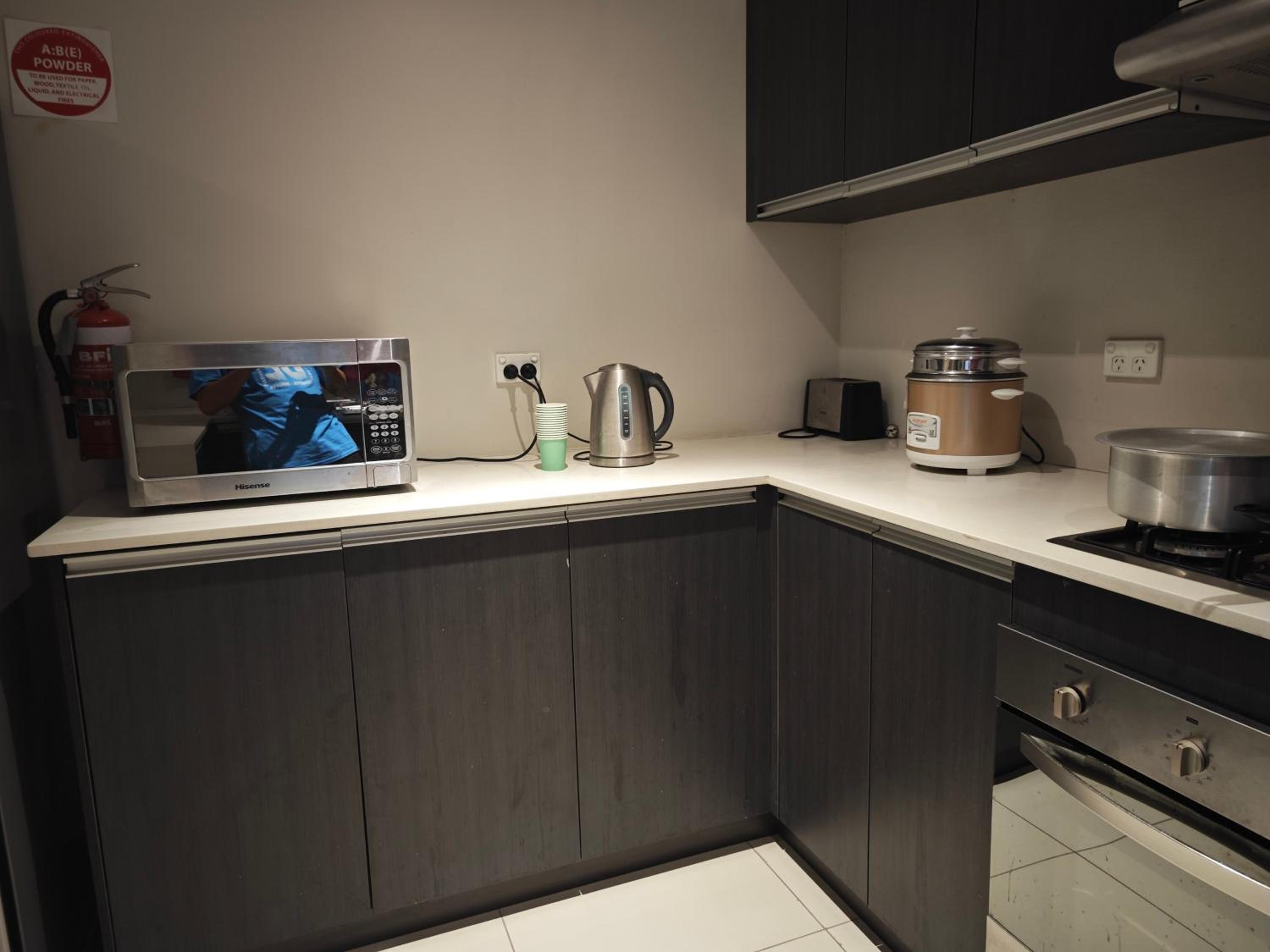 Pacific FairPrice Private room, shared kitchen