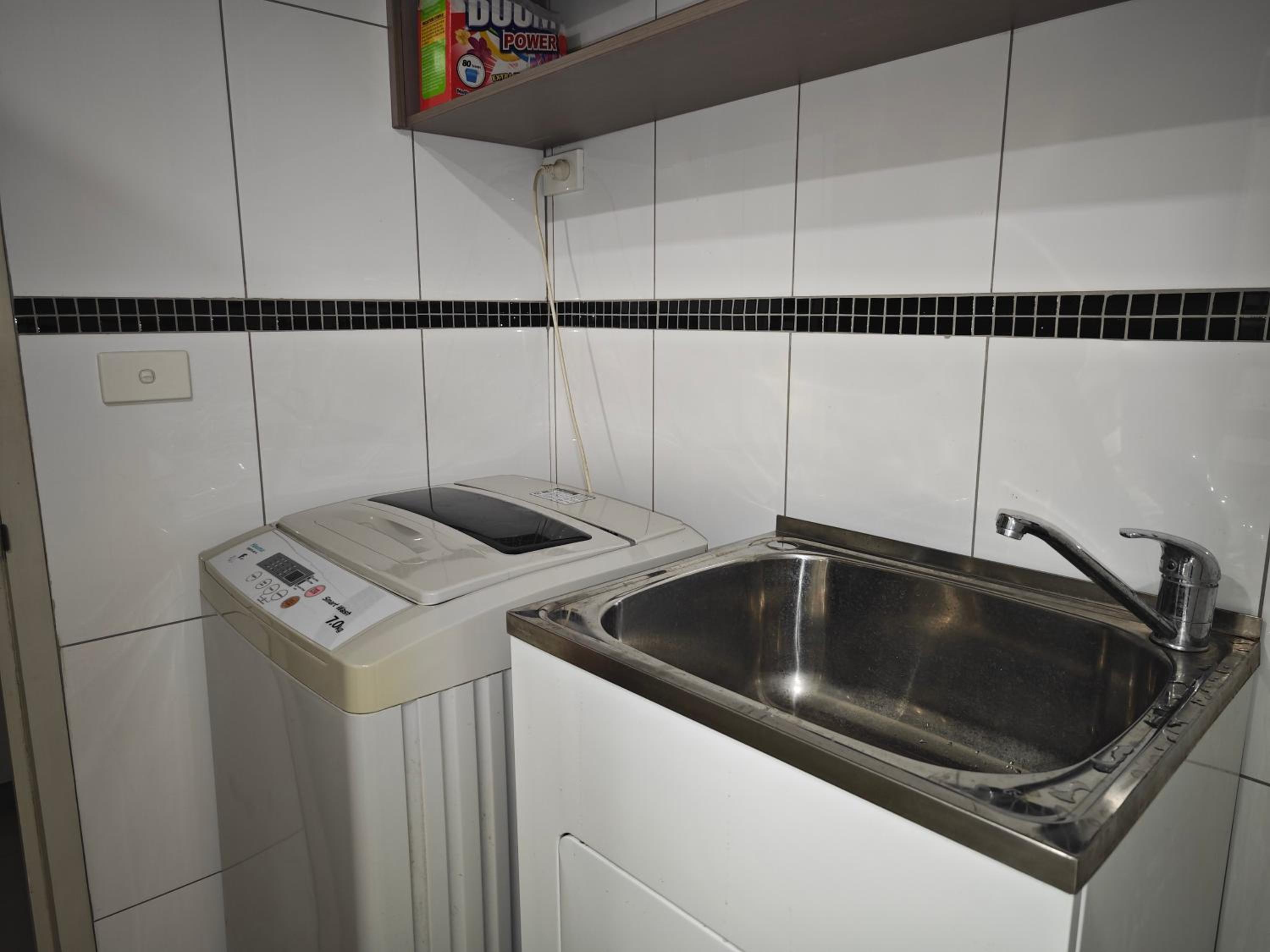 Pacific FairPrice Private room, shared kitchen