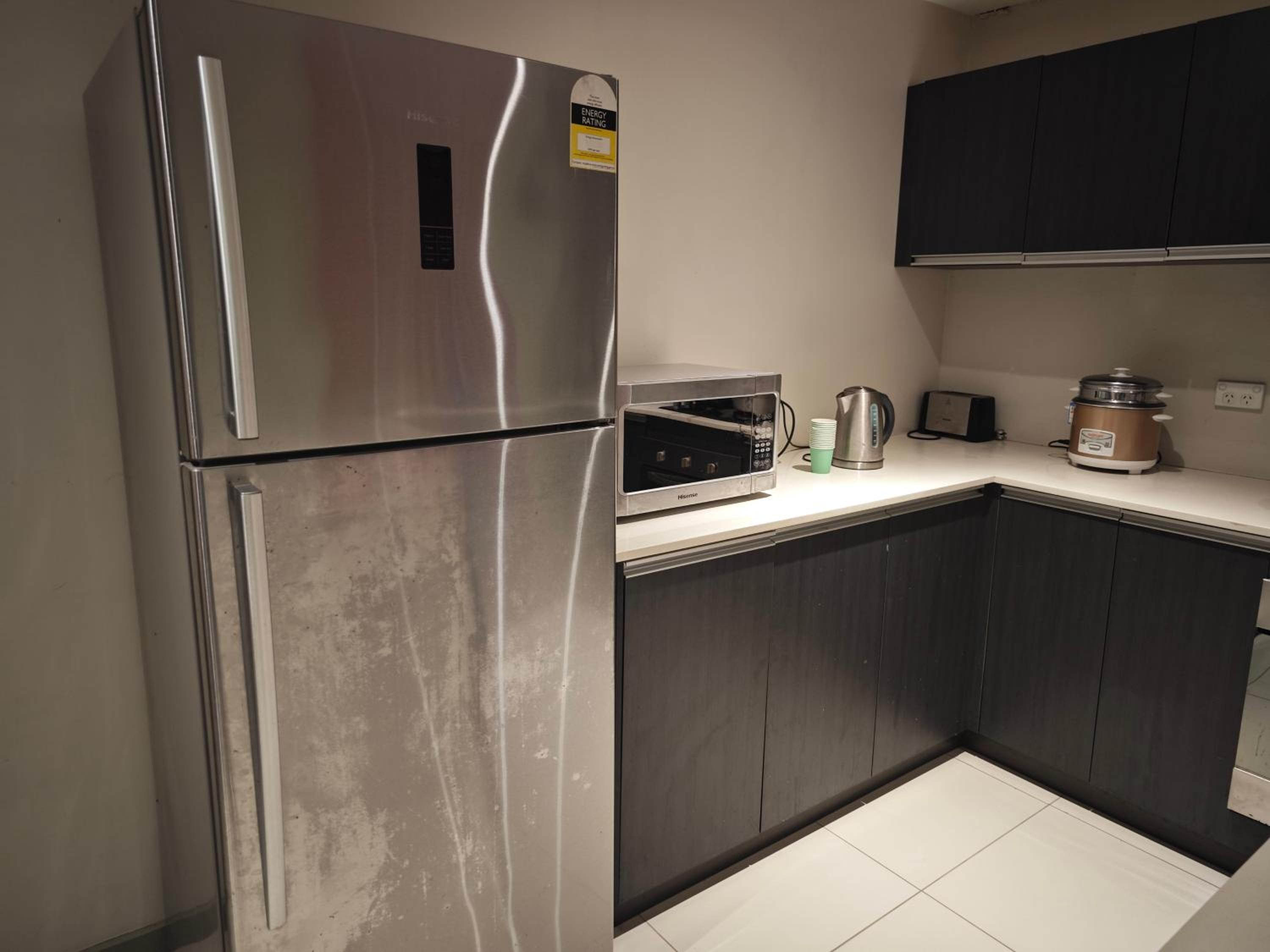 Pacific FairPrice Private room, shared kitchen