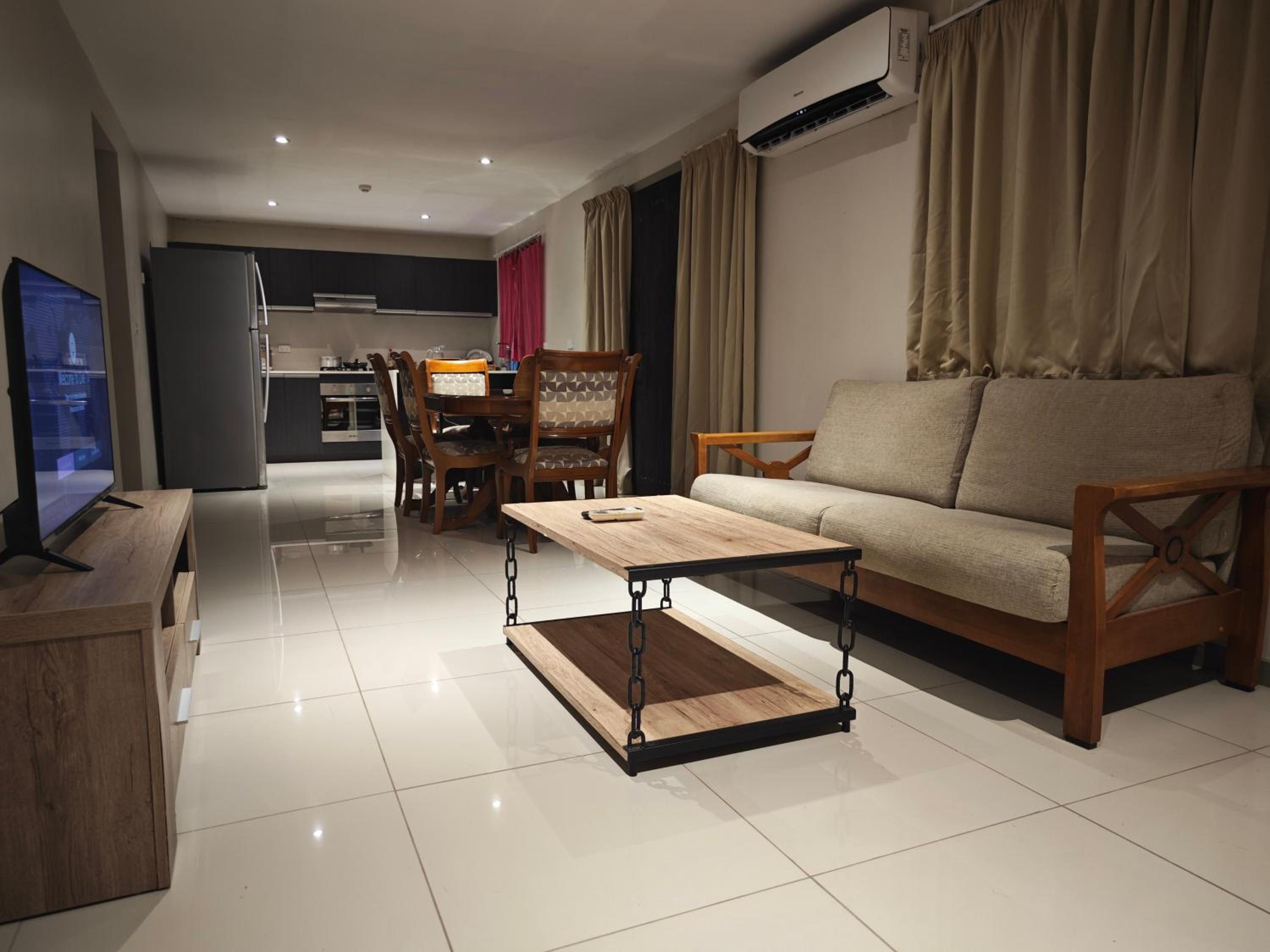 Pacific FairPrice Private room, shared kitchen