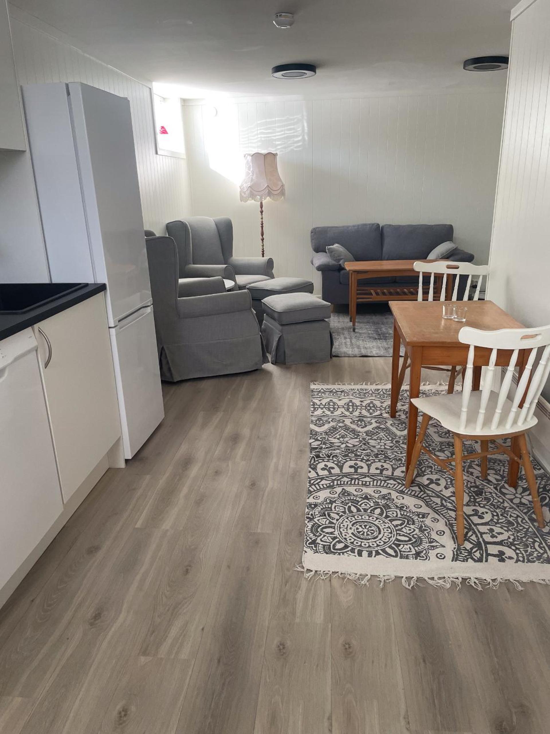 Central Apartment in Leknes view 4