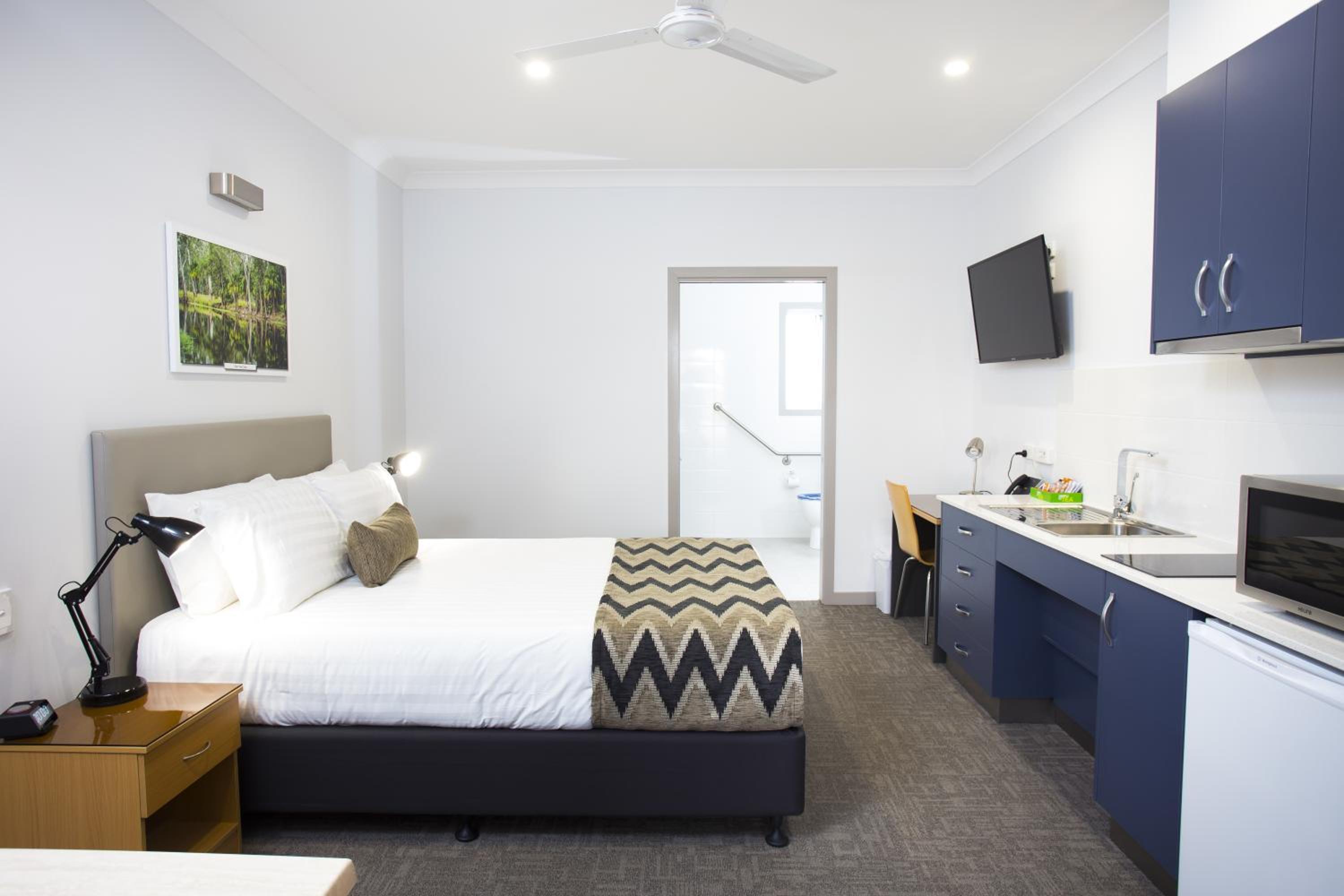 Altitude Motel Apartments