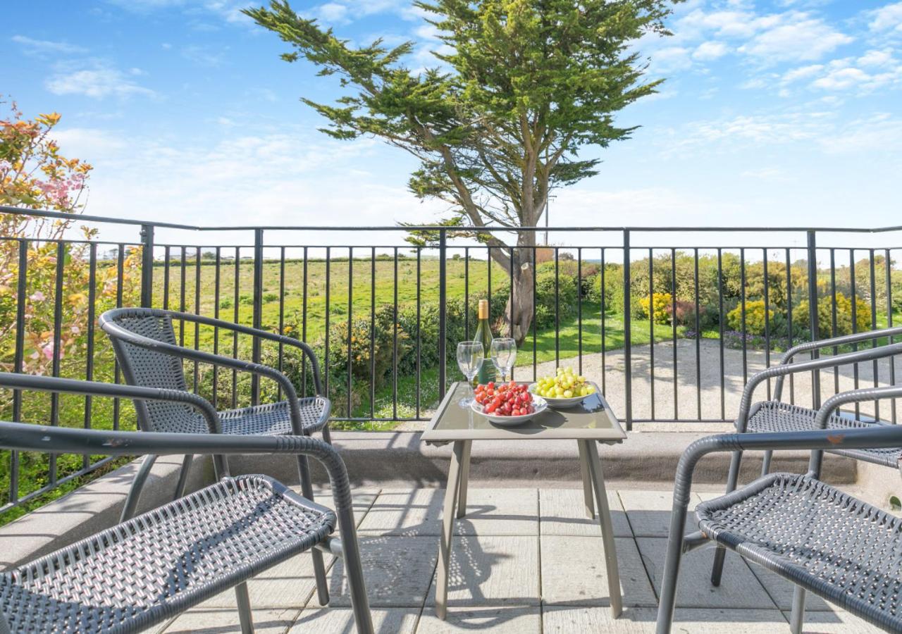 2 Bed in Padstow oc-p00486