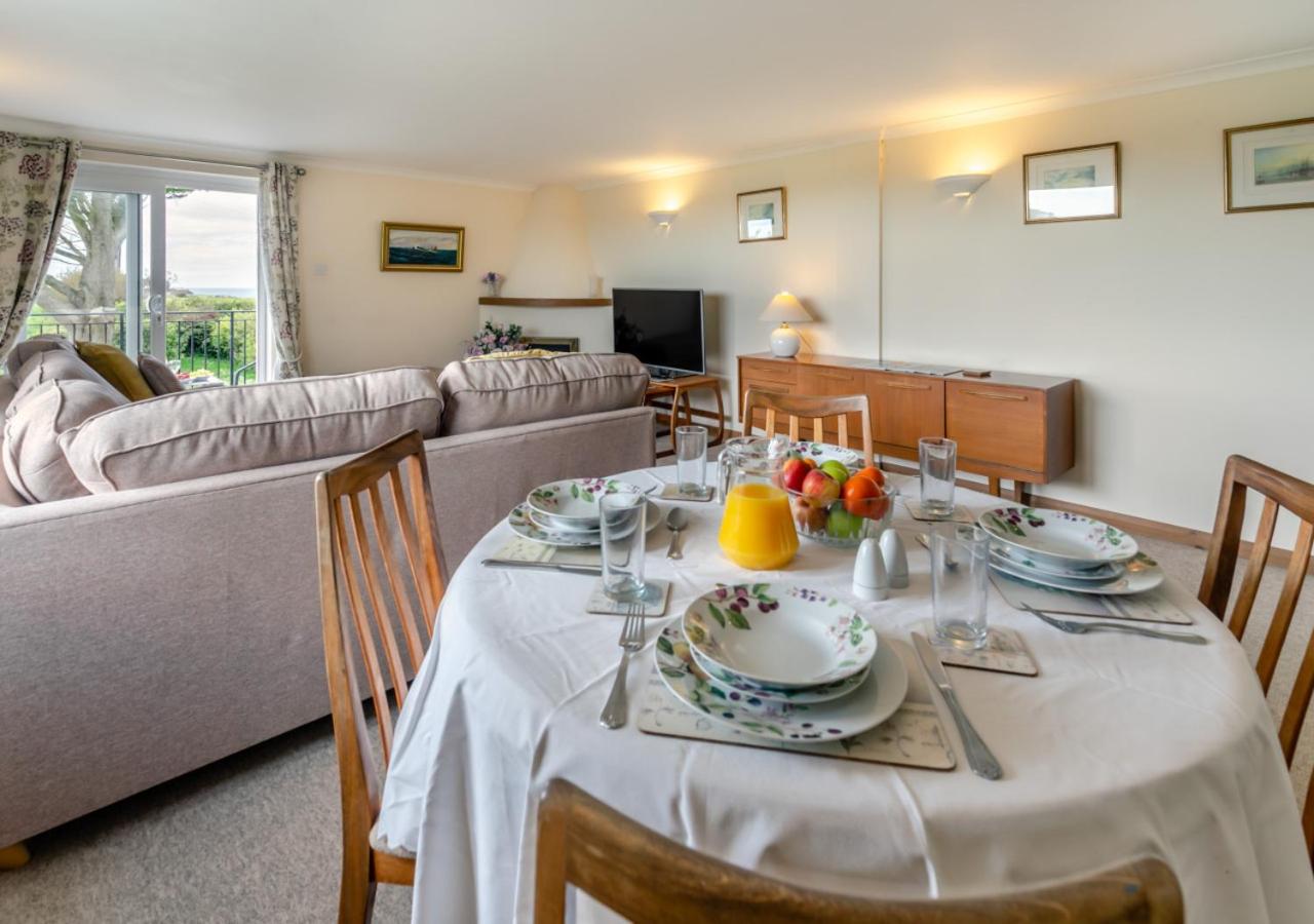 2 Bed in Padstow oc-p00486