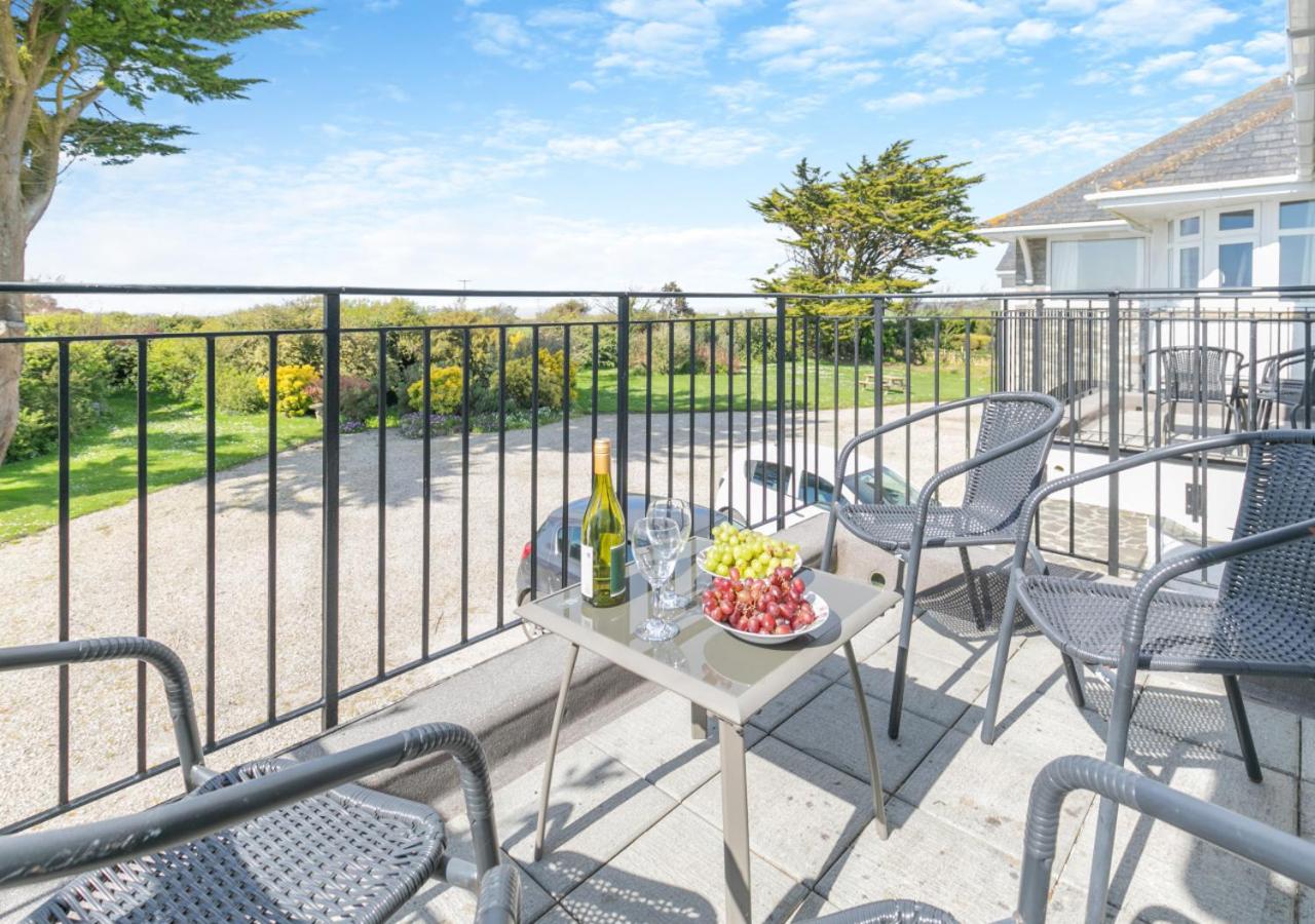 2 Bed in Padstow oc-p00486